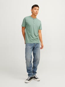 Jack & Jones Yksivärinen Kiinalaiskaulus T-paita -Lily Pad - 12257965