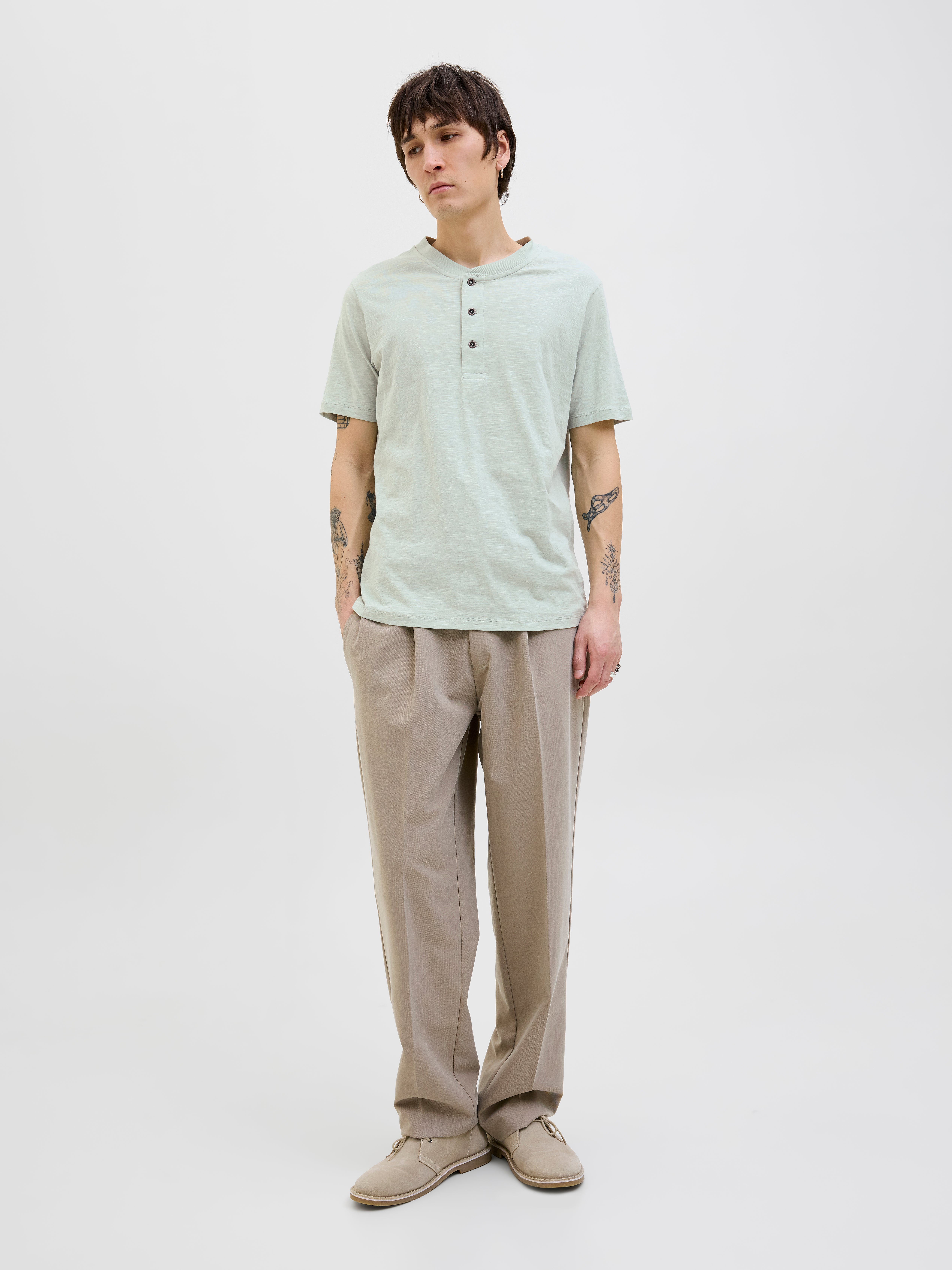 Thumbnail - Einfarbig T-shirt