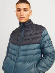 Jack & Jones Pūkinė striukė -Magical Forest - 12258444