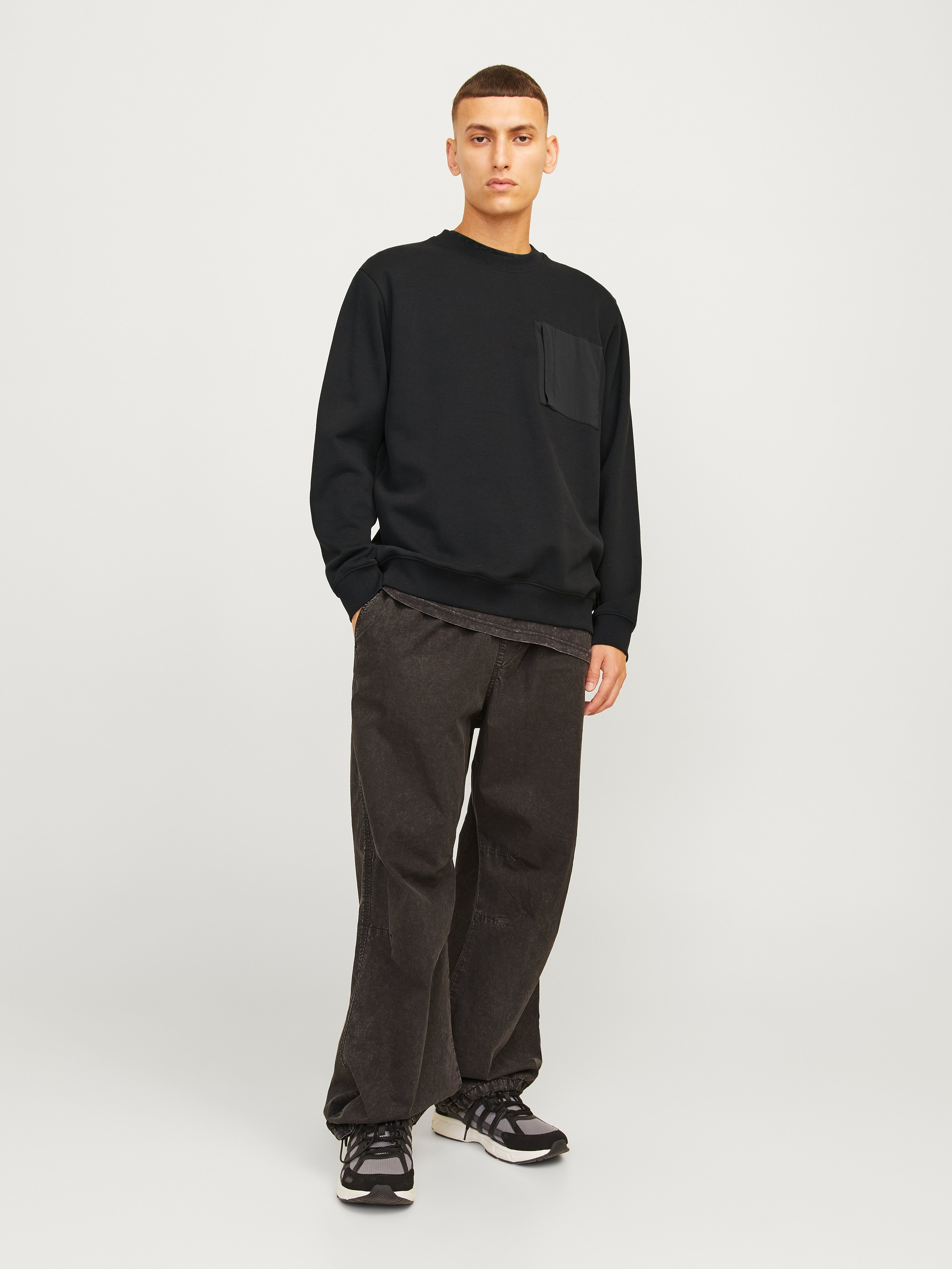 Plain Crewn Neck Sweatshirt