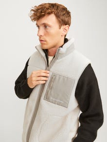 Jack & Jones Pluszowa kamizelka -Cloud Dancer - 12260453
