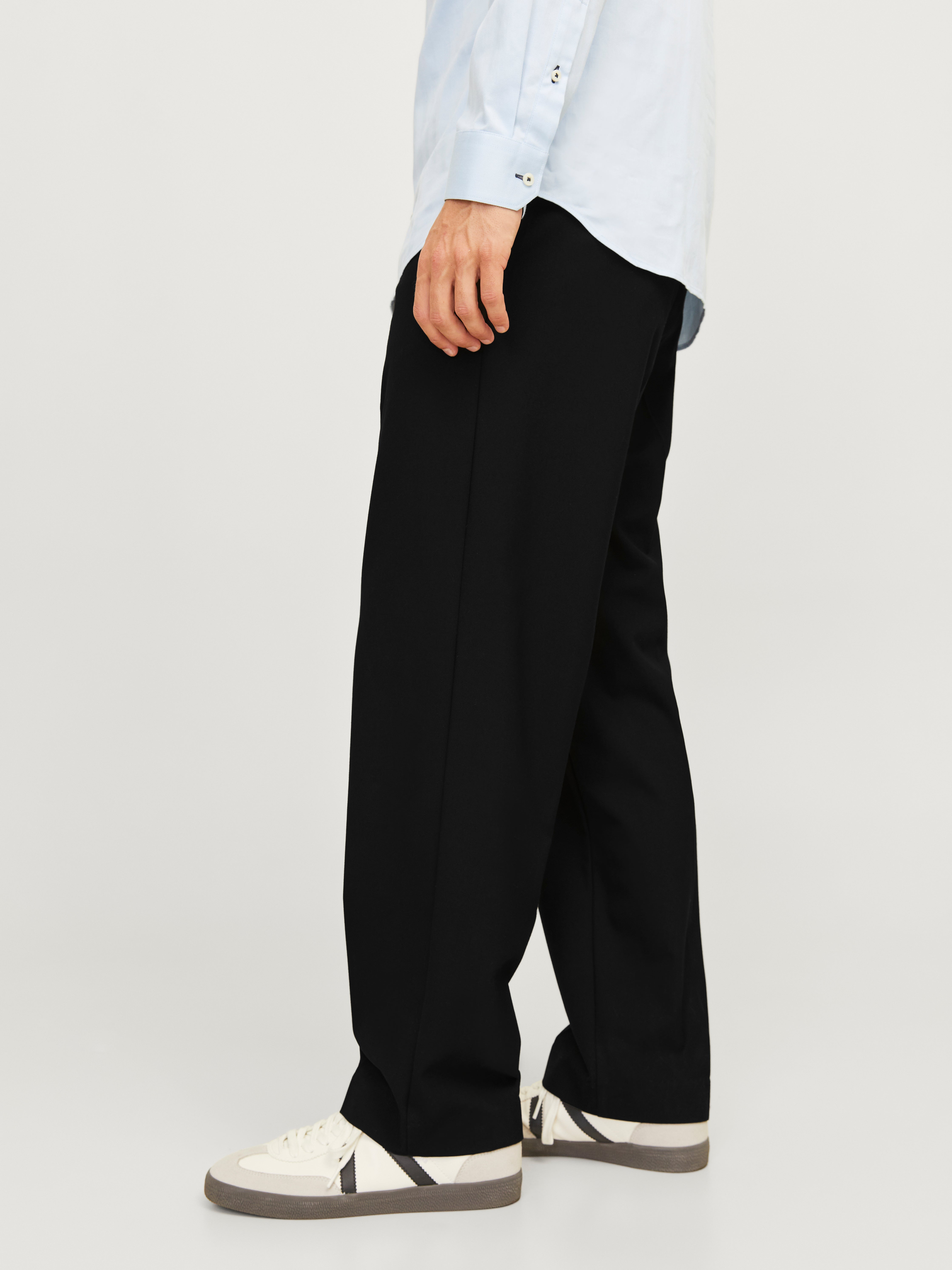 Loose Fit Chino pants | Black | Jack & Jones®