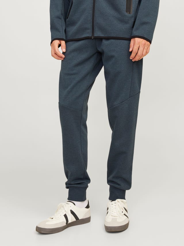 Jack & Jones Karcsúsított Közepes derék Bordás szegély Melegítőnadrág - 12261991