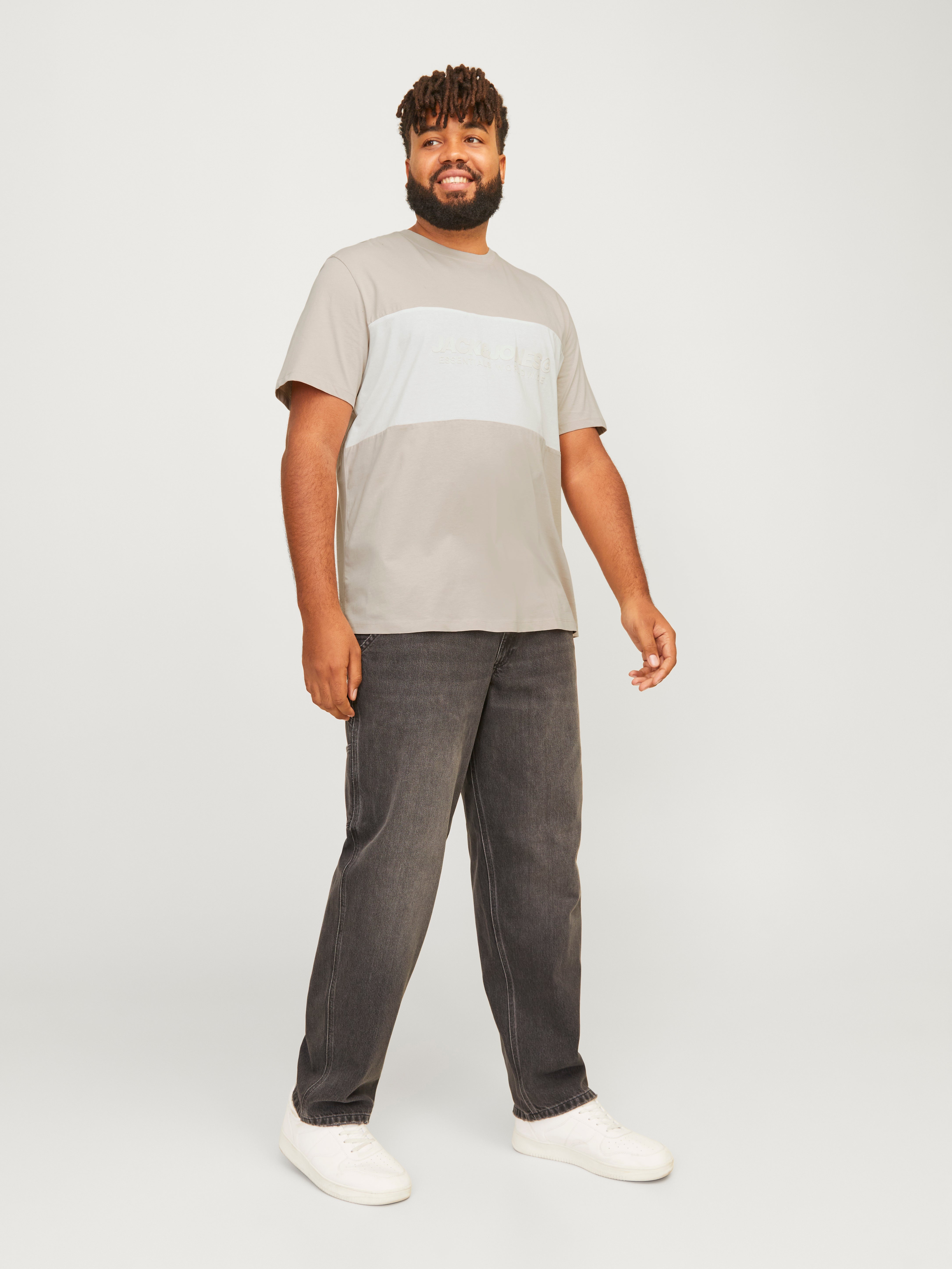 Thumbnail - Plus Size Logo T-shirt