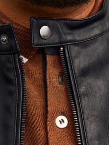 Jack & Jones Consigue el look - 1904203019