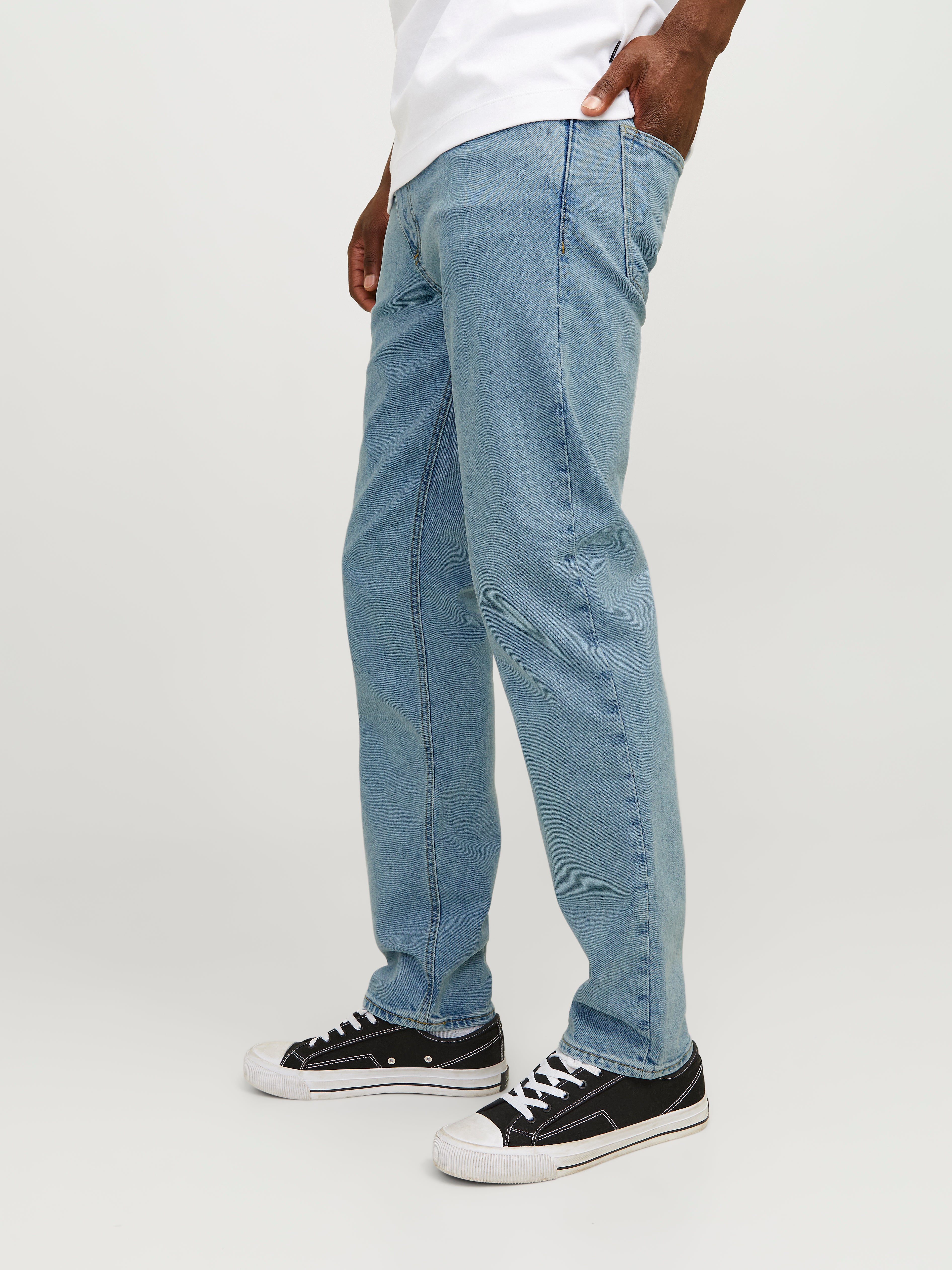 JJIMIKE JJEVAN AM 495 Tapered fit jeans | Medium Blue | Jack