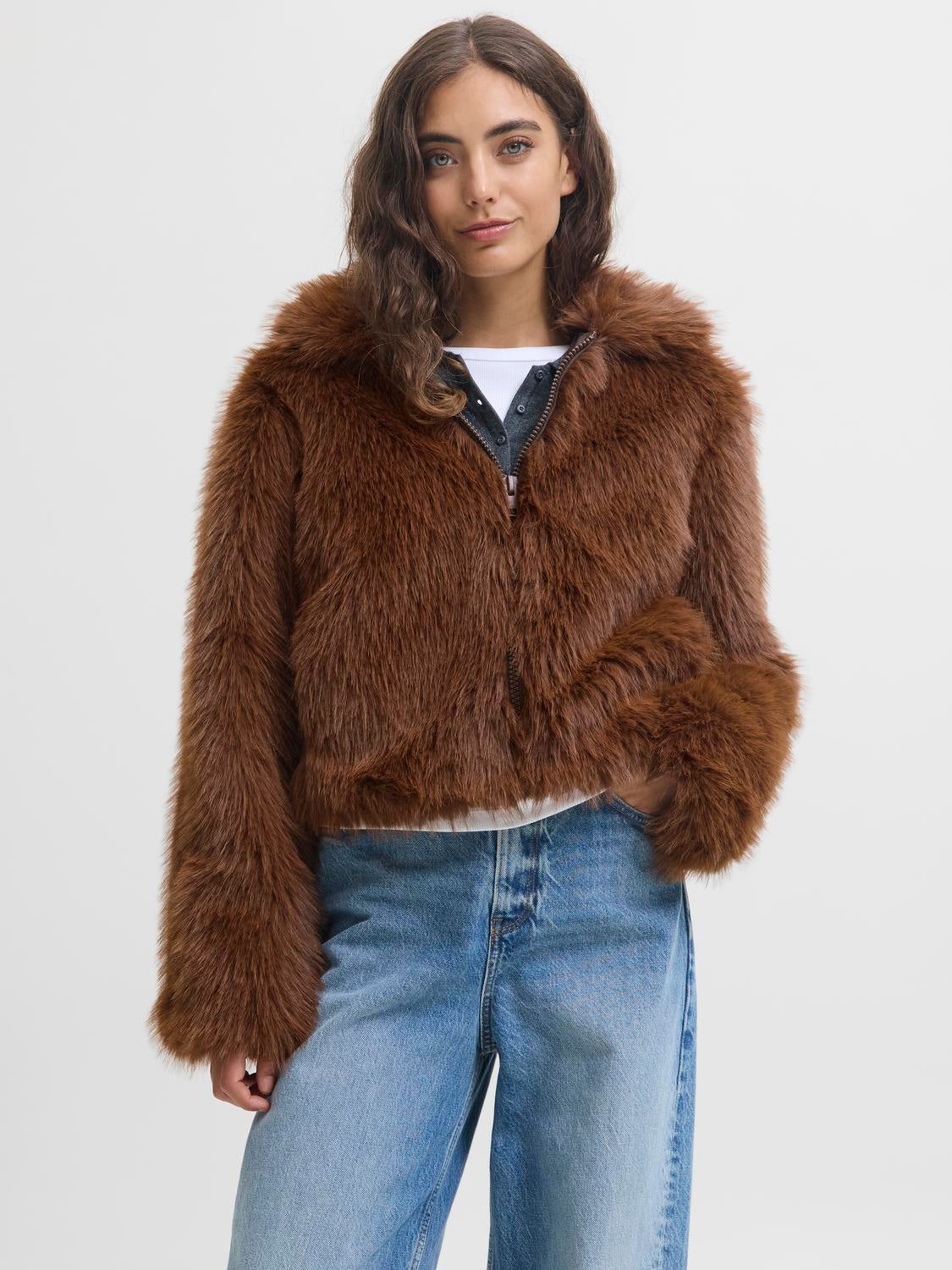 Jxtania Kunstpelzjacke