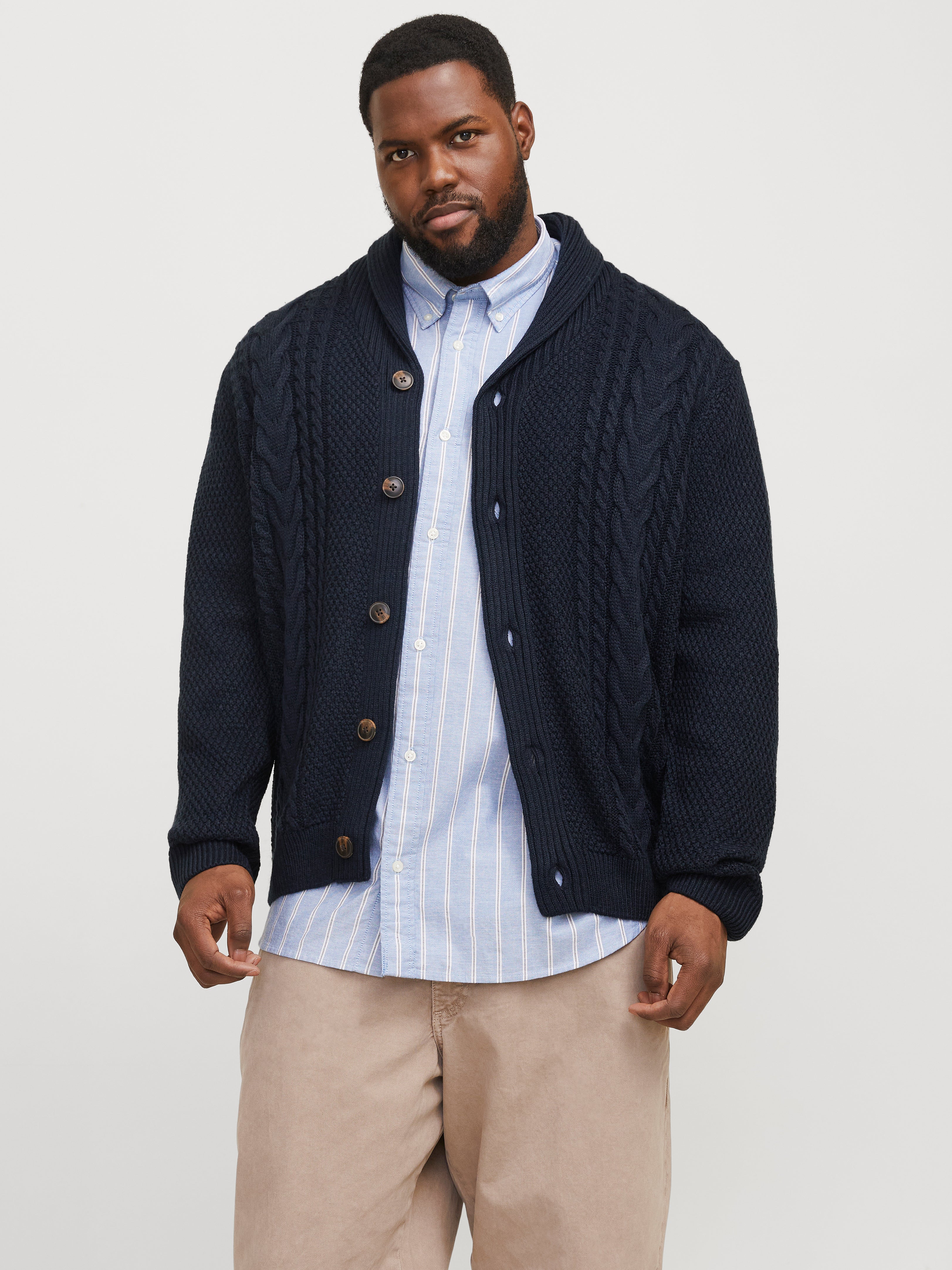 Plus Size Strickjacke