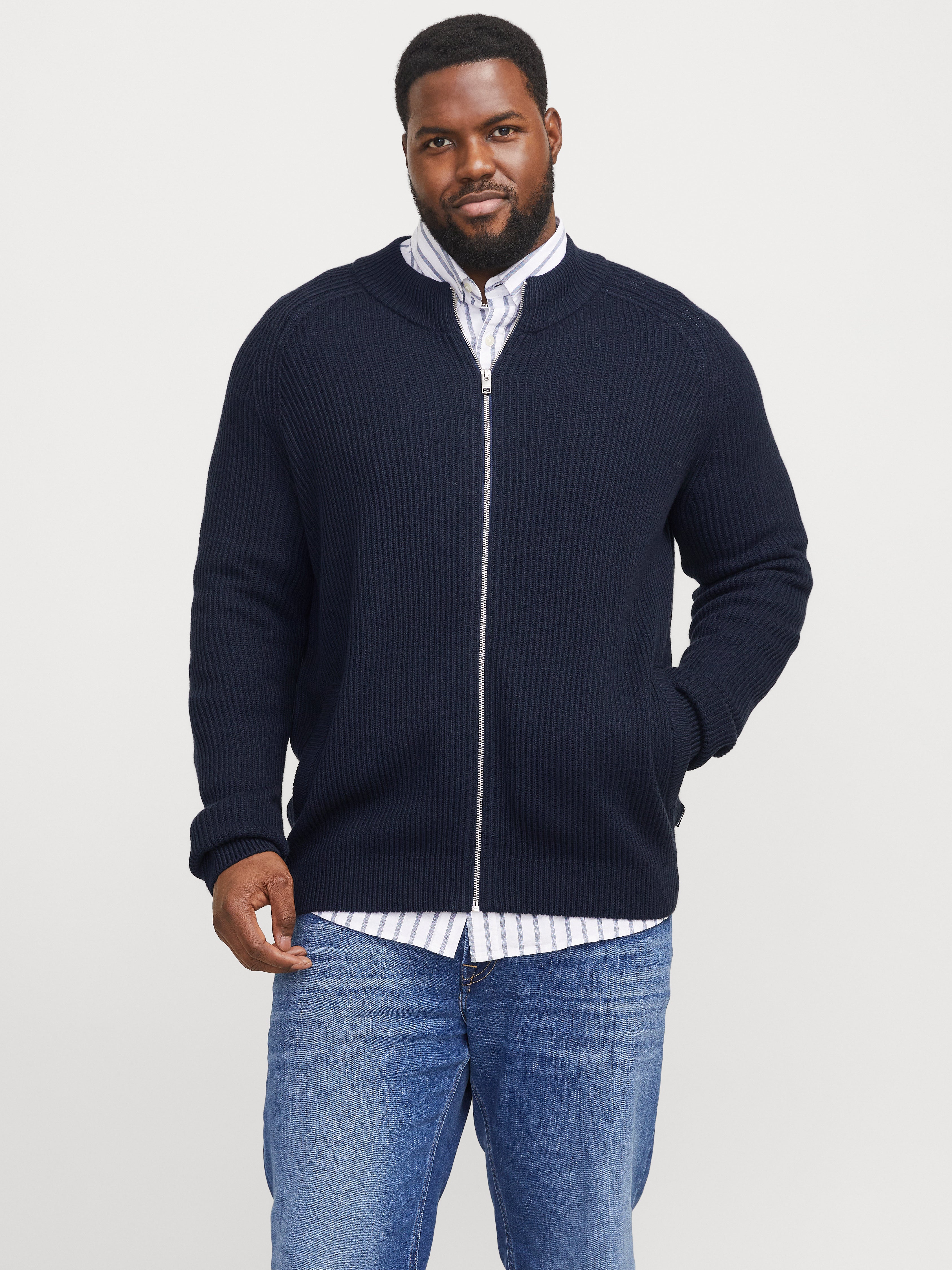 Plus Size Strickjacke