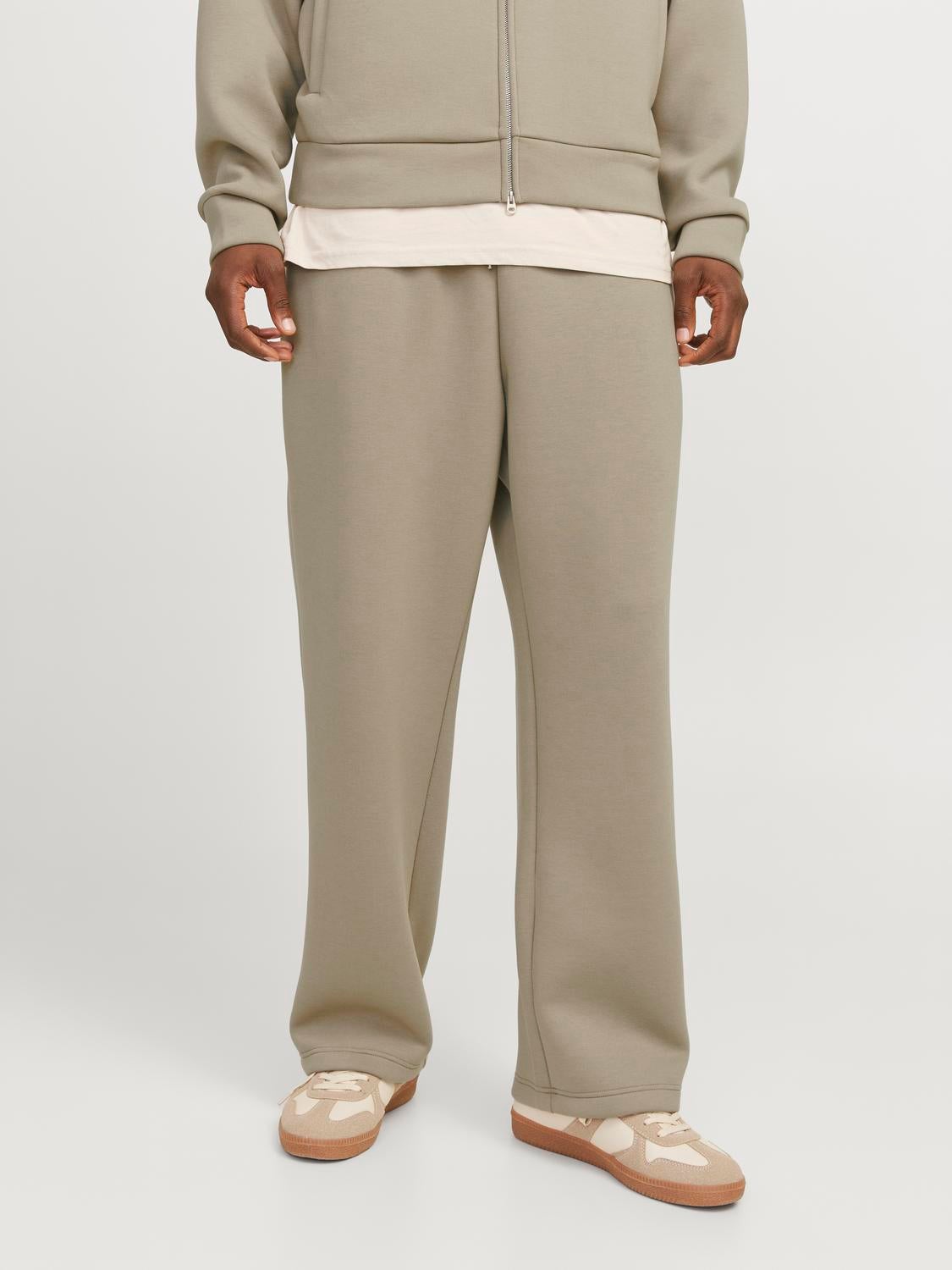 Loose leg sweatpants online