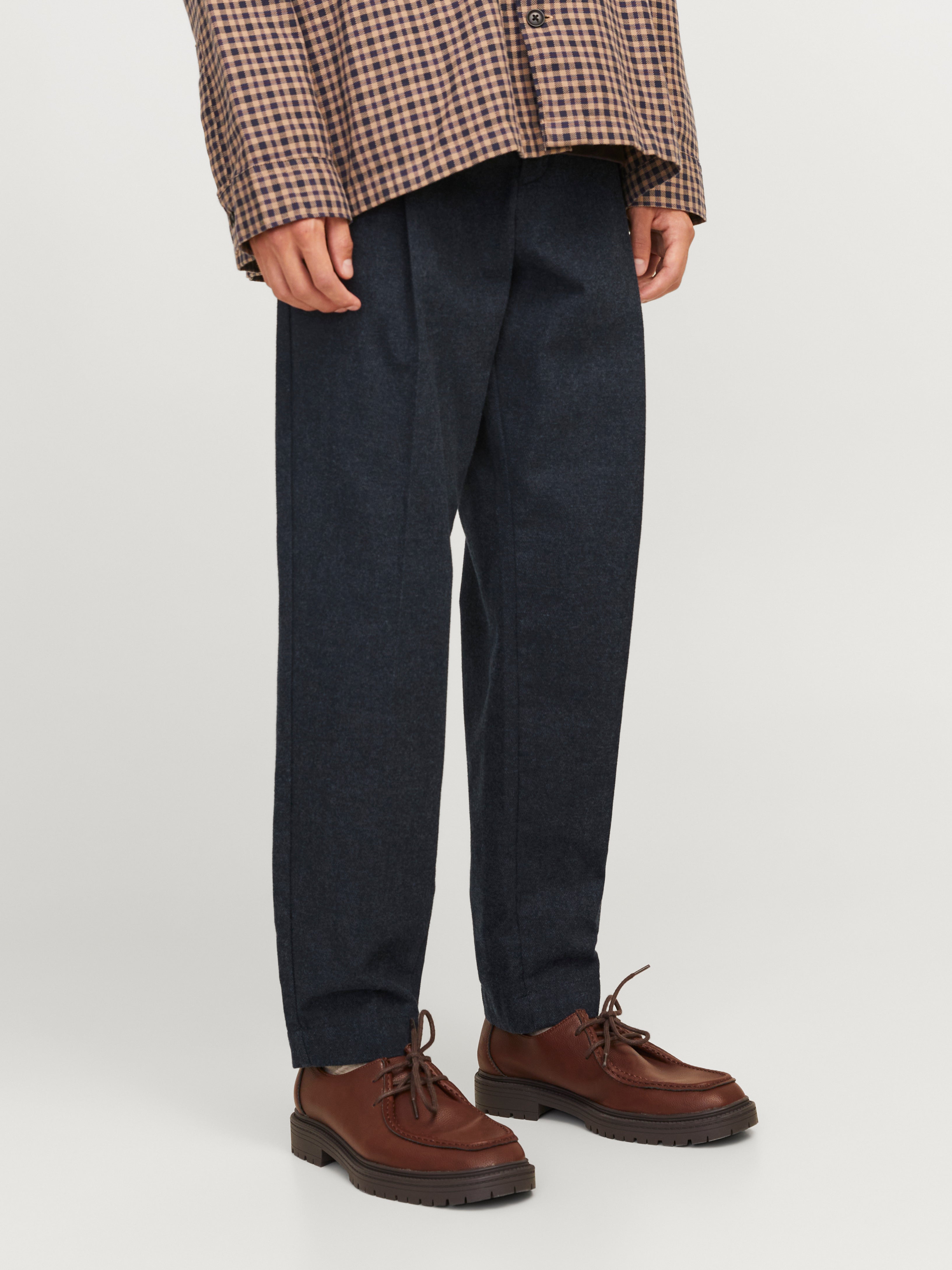 Wide Leg Fit Chino Hose