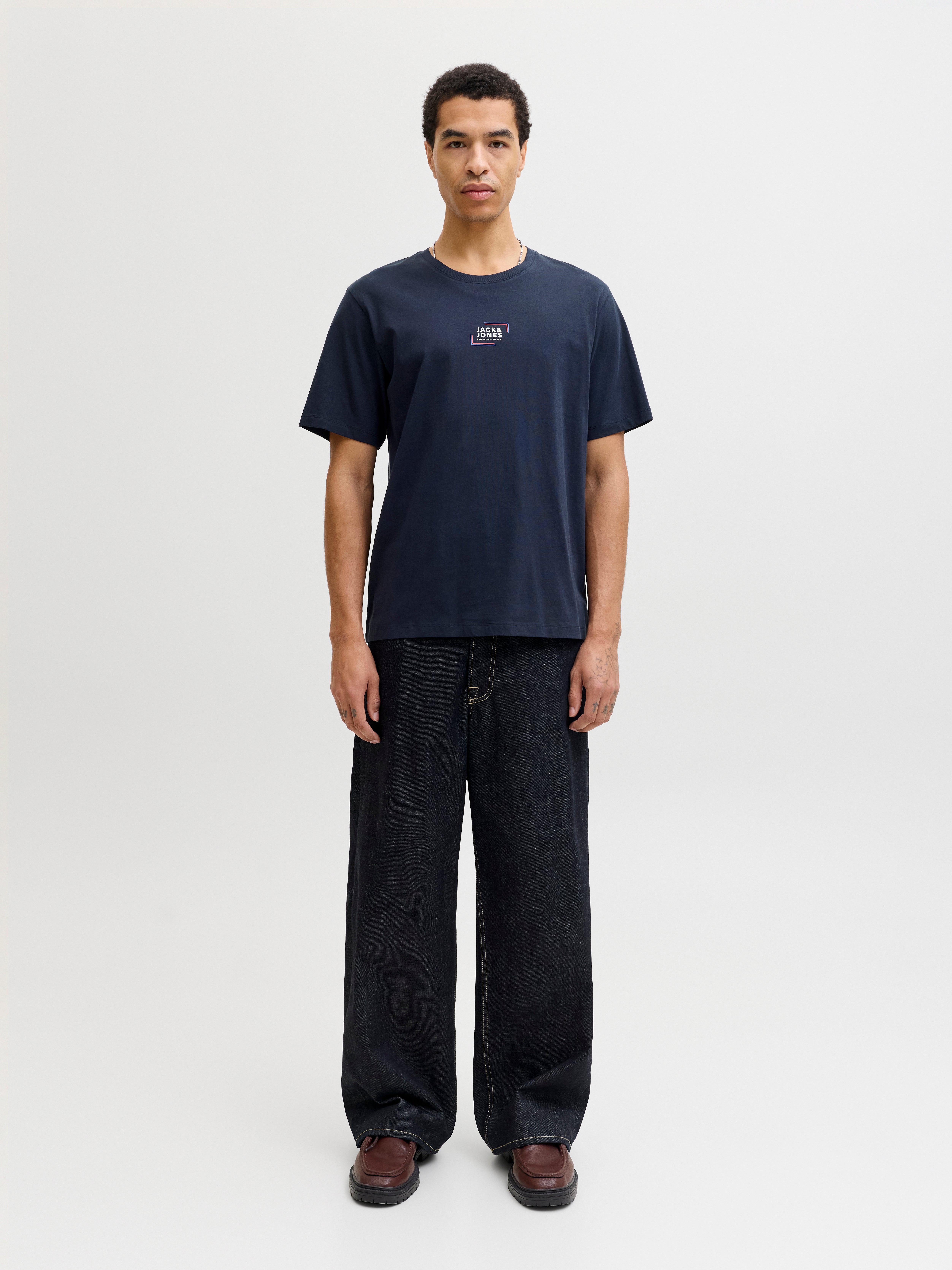 Thumbnail - Logo T-shirt