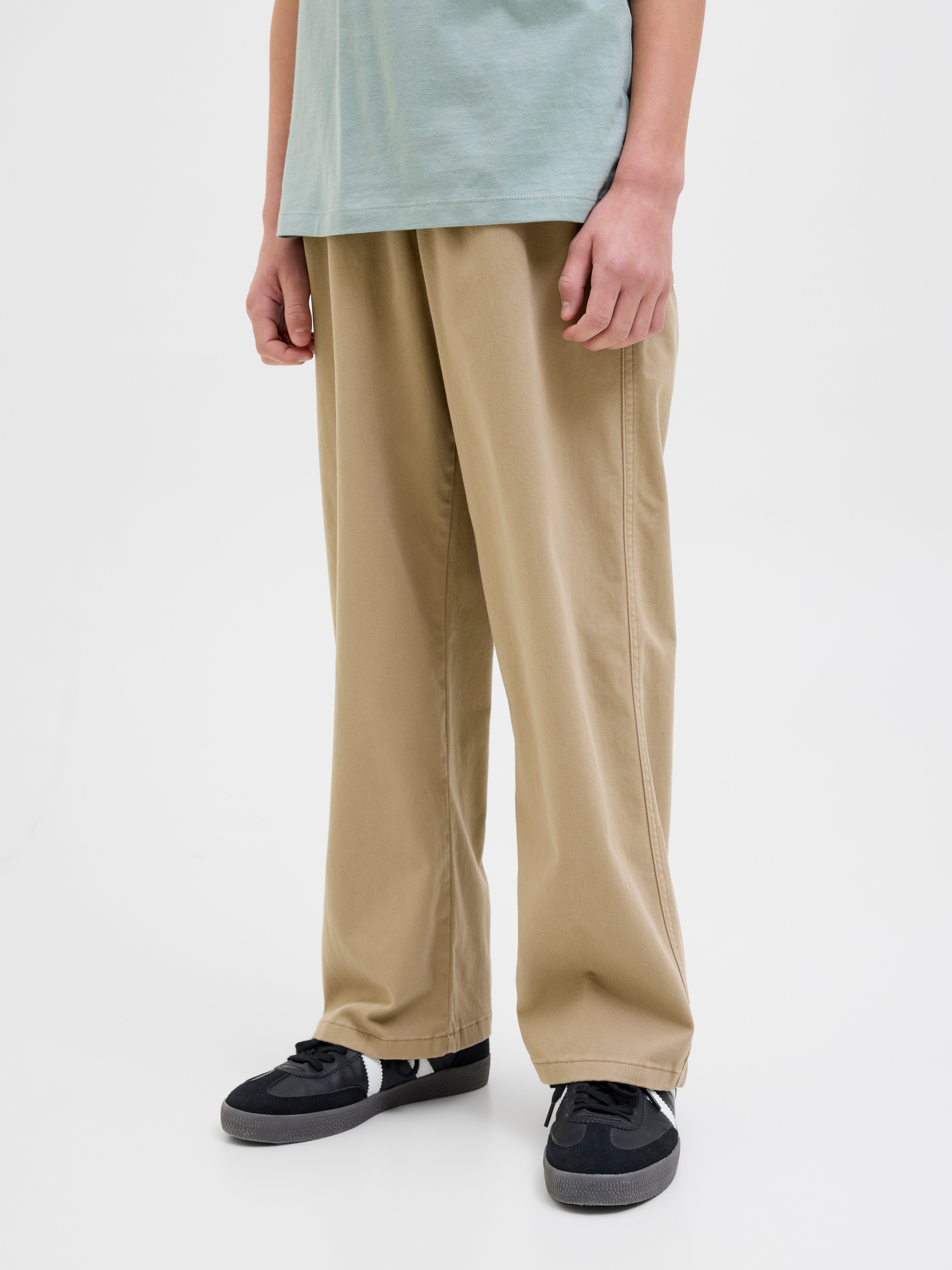 Thumbnail - Worker-hose