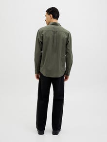 Jack & Jones Camisa Comfort Fit -Beetle - 12269315