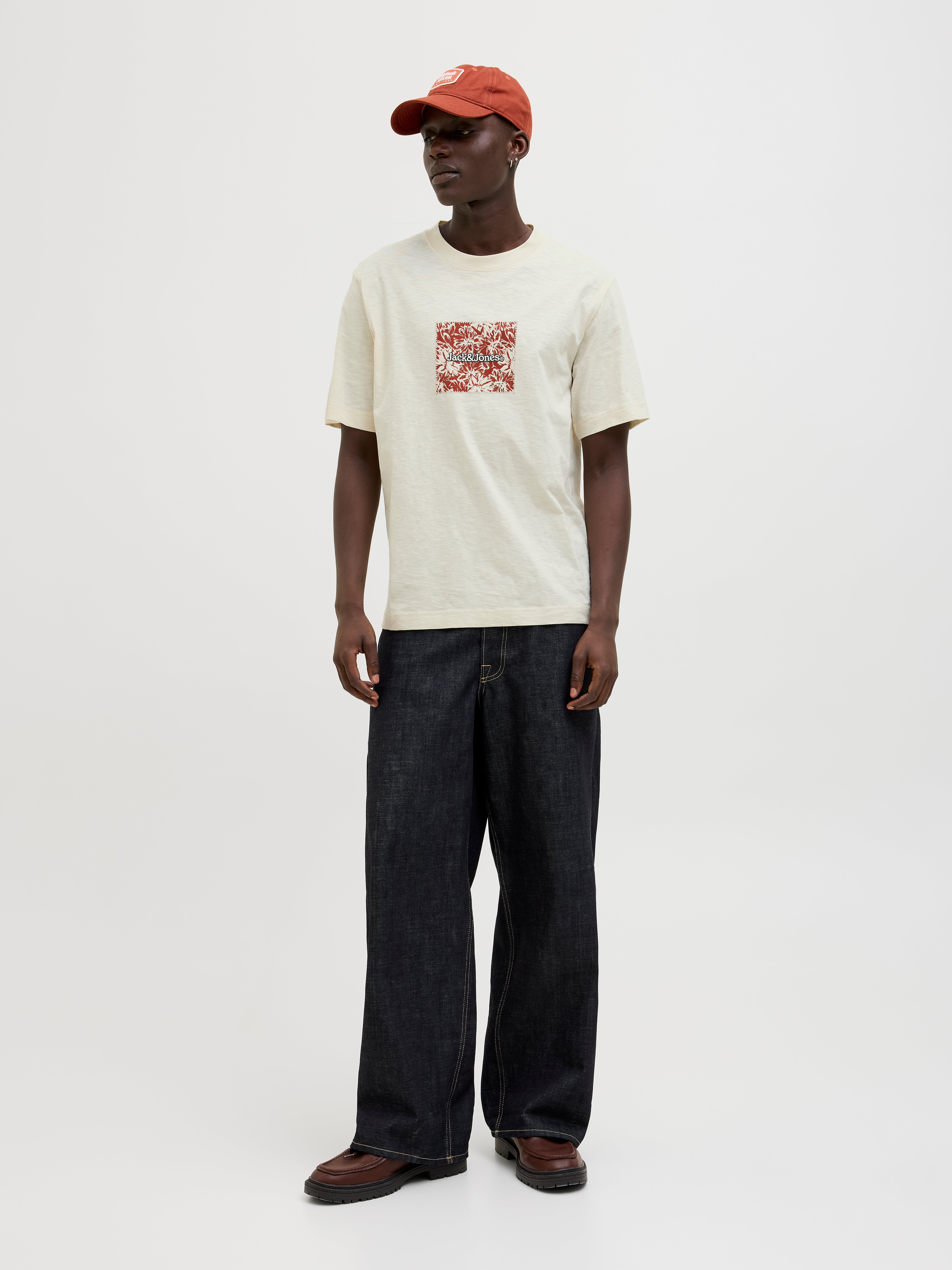 Thumbnail - Logo T-shirt