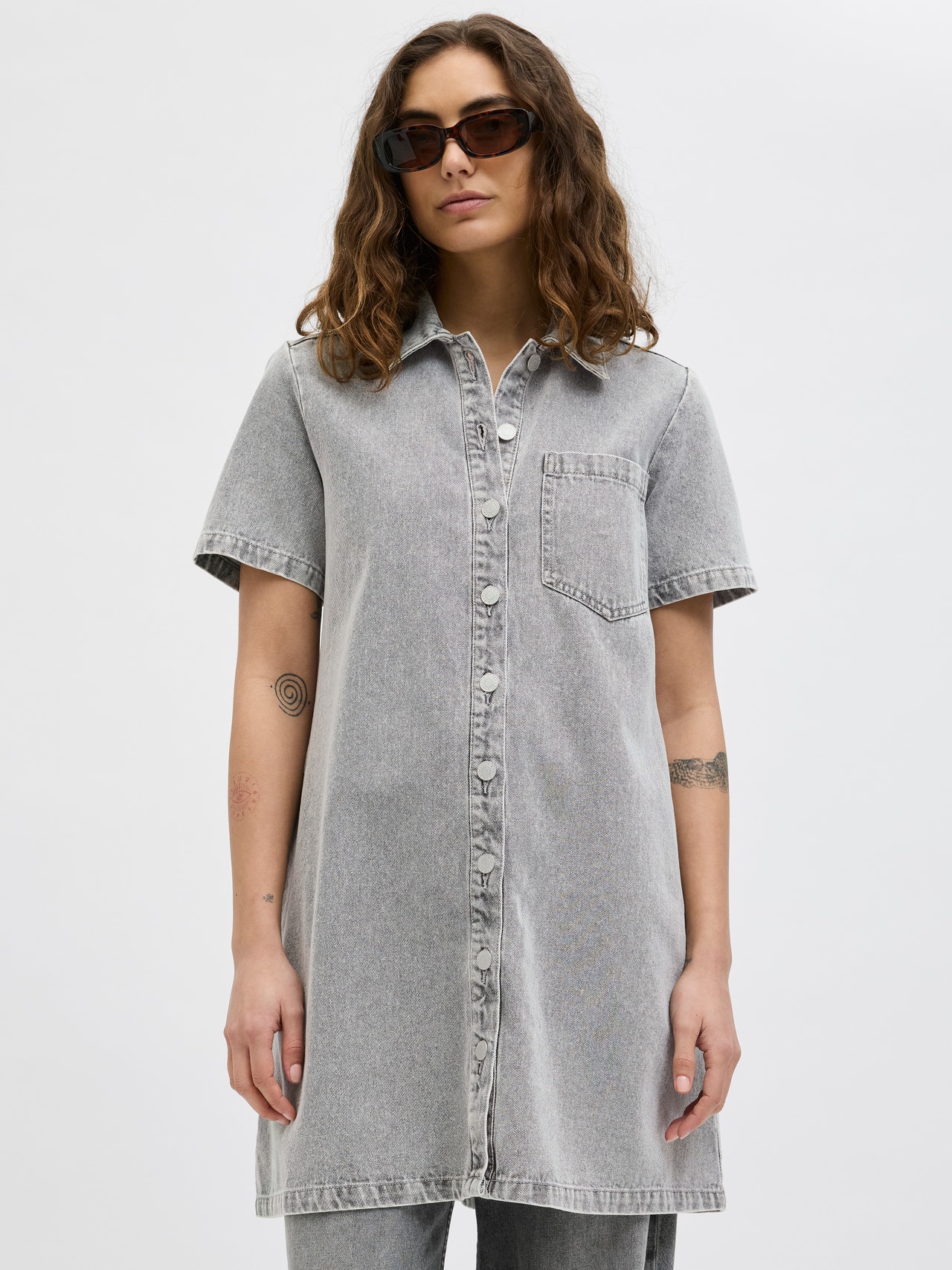 JJXX - Vestito lungo in raso azzurro con schiena scoperta JJXX - Vestito lungo in raso azzurro con schiena scoperta