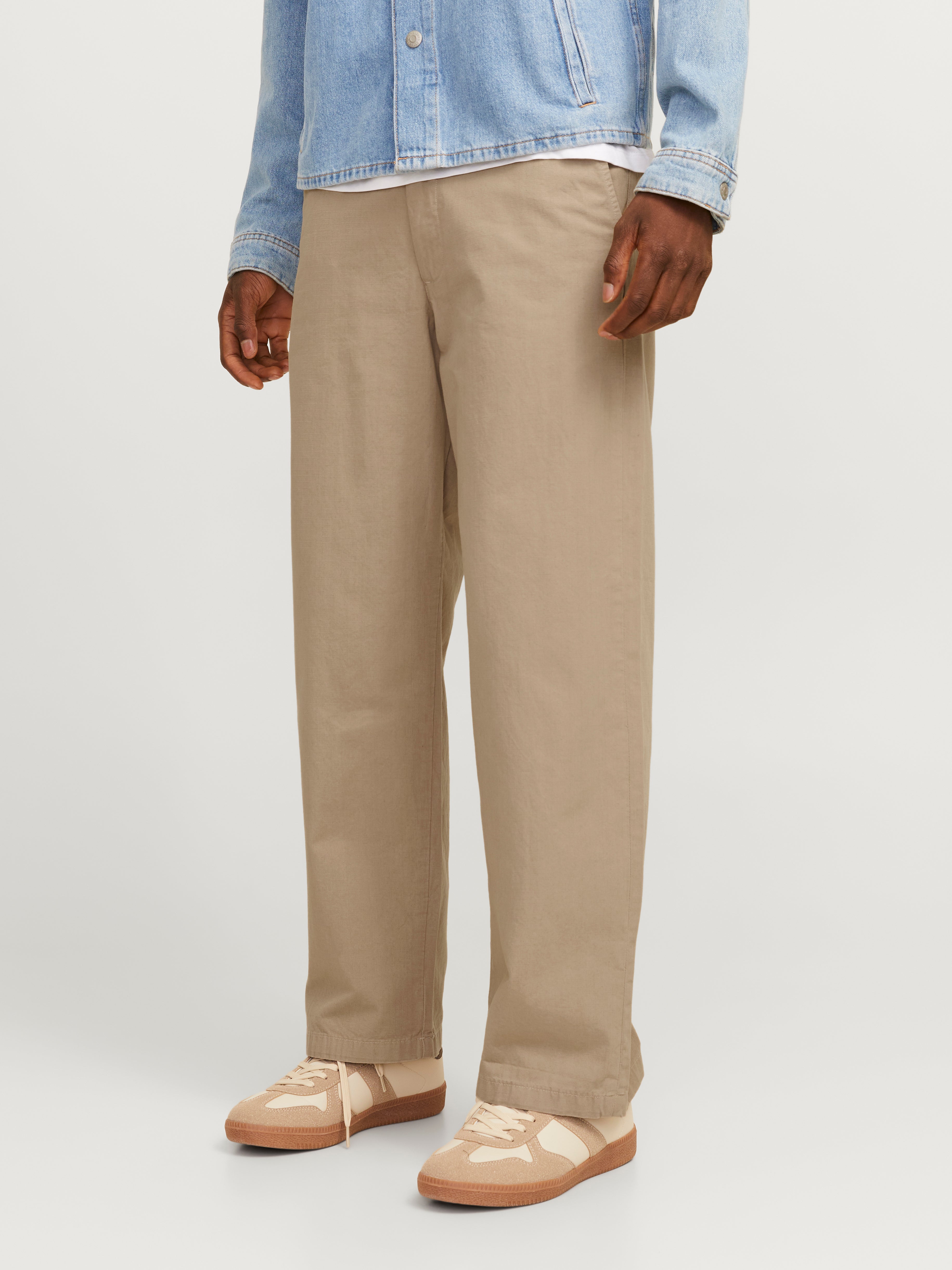 Wide Leg Fit Chino Hose