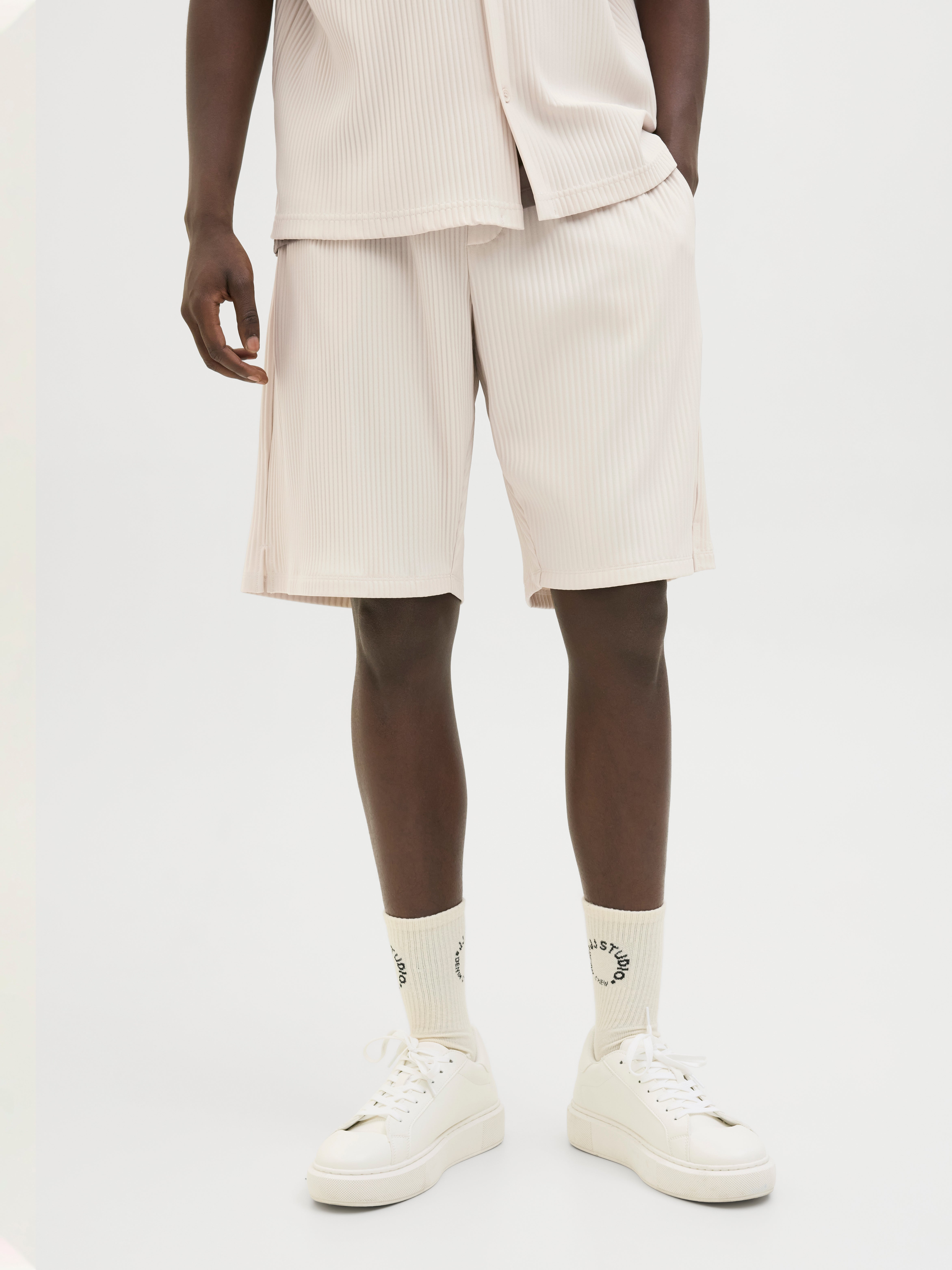 Loose Fit Loose Fit Shorts