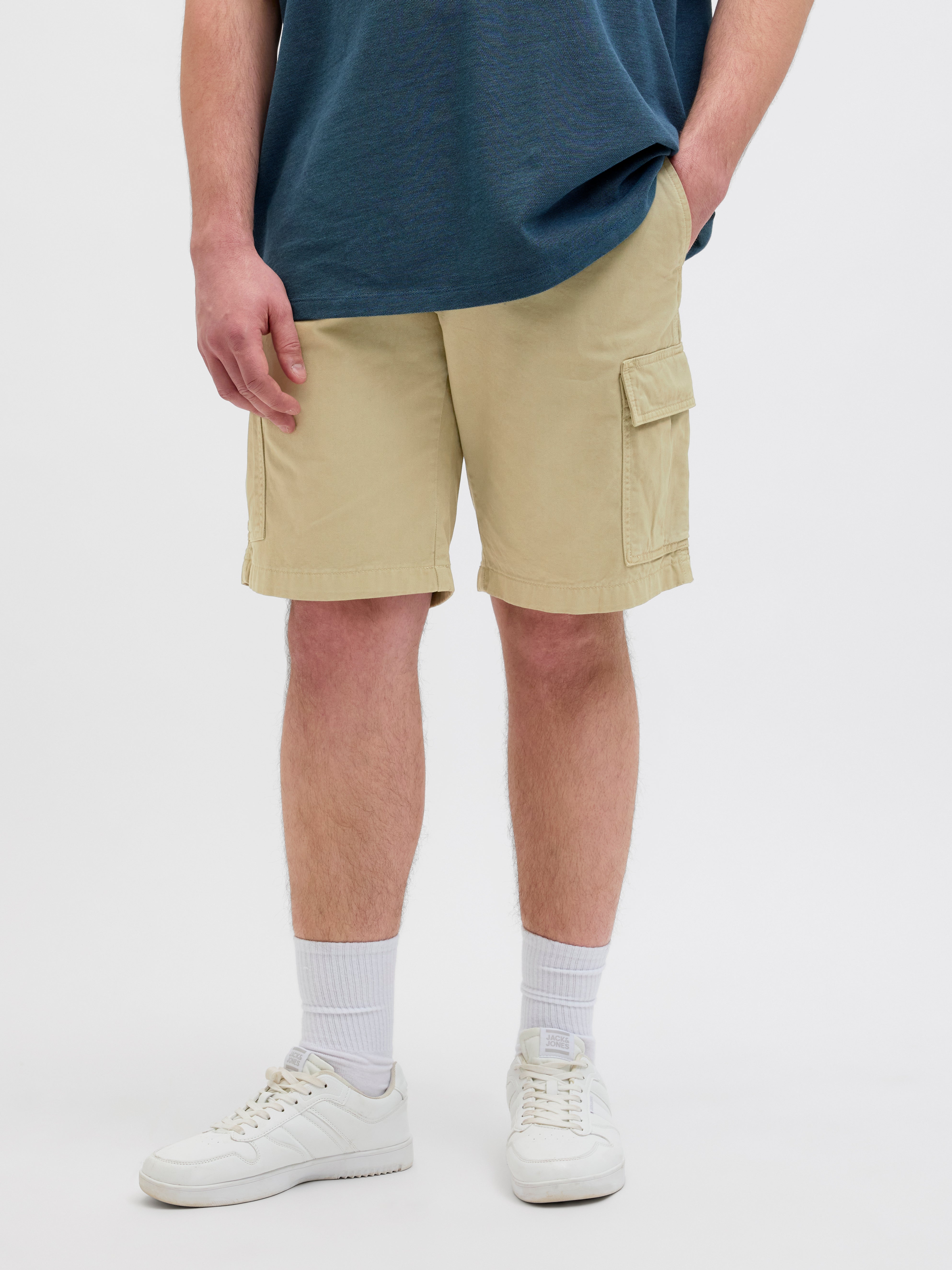 Plus Size Loose Fit Cargo Shorts