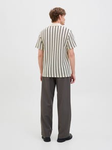Jack & Jones W paski Szeroki kołnierz włoski Koszula polo -Cloud Dancer - 12276317