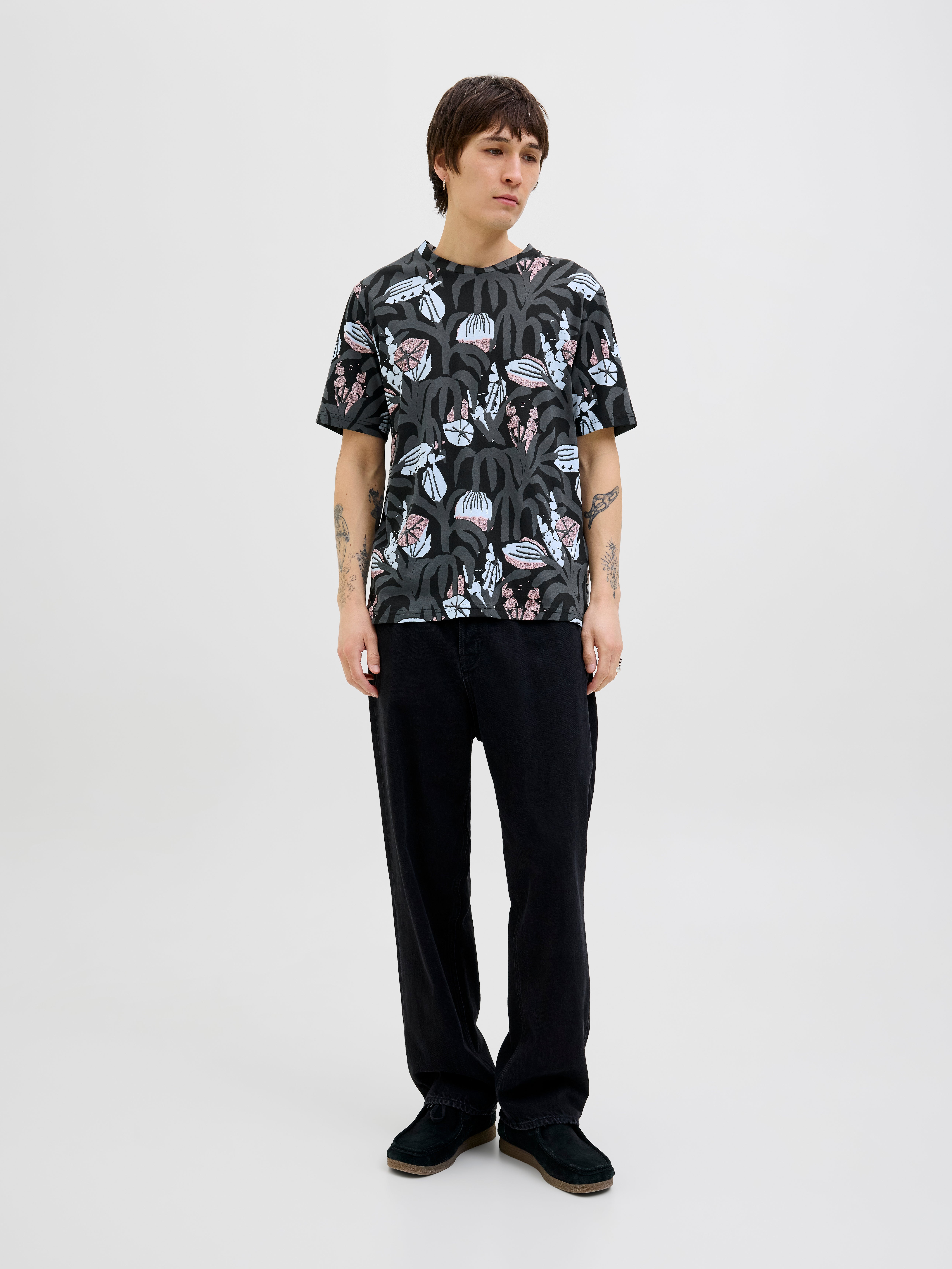 Thumbnail - All Over Print T-shirt