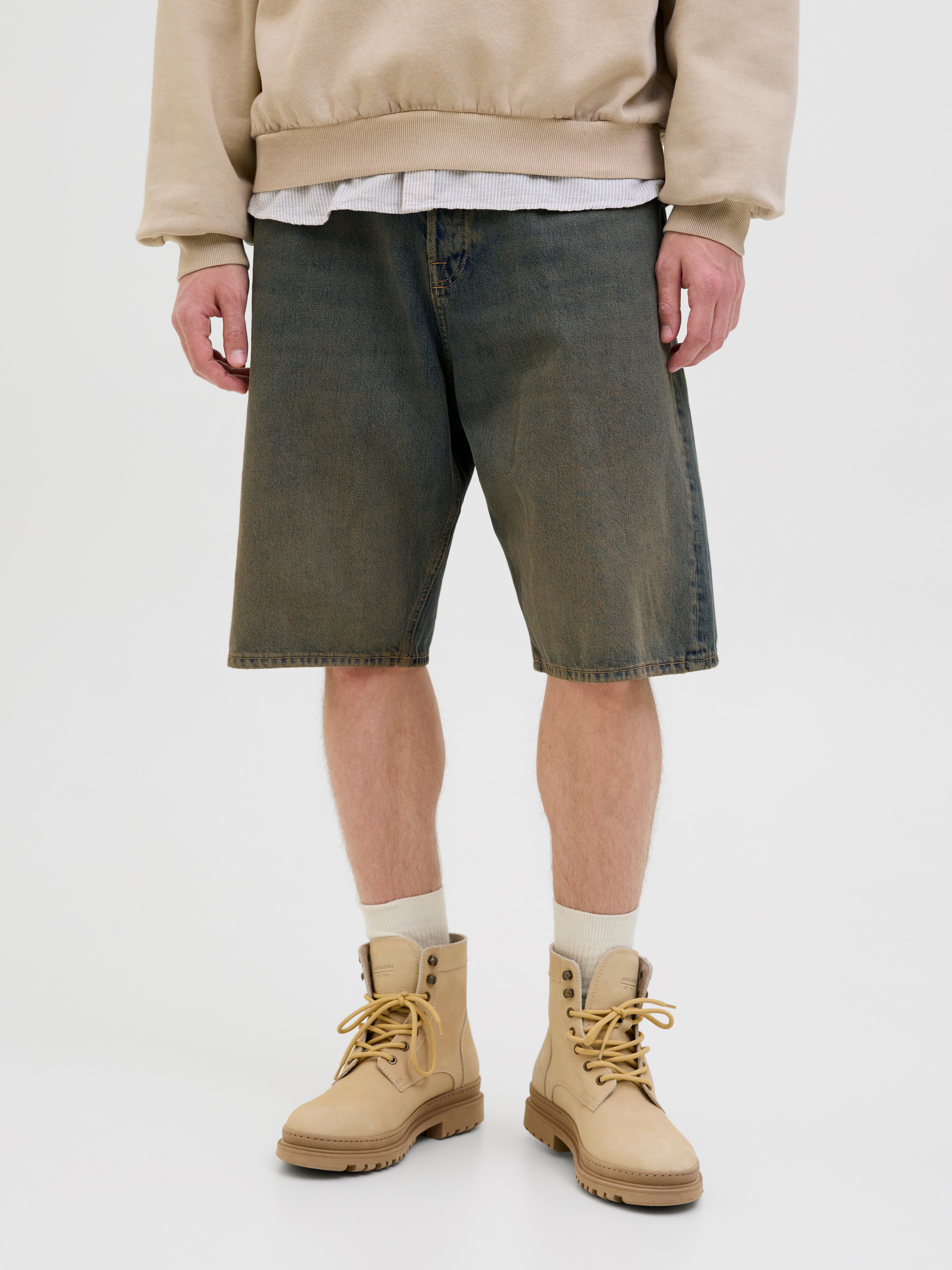 Extra Baggy Fit Jeans-shorts