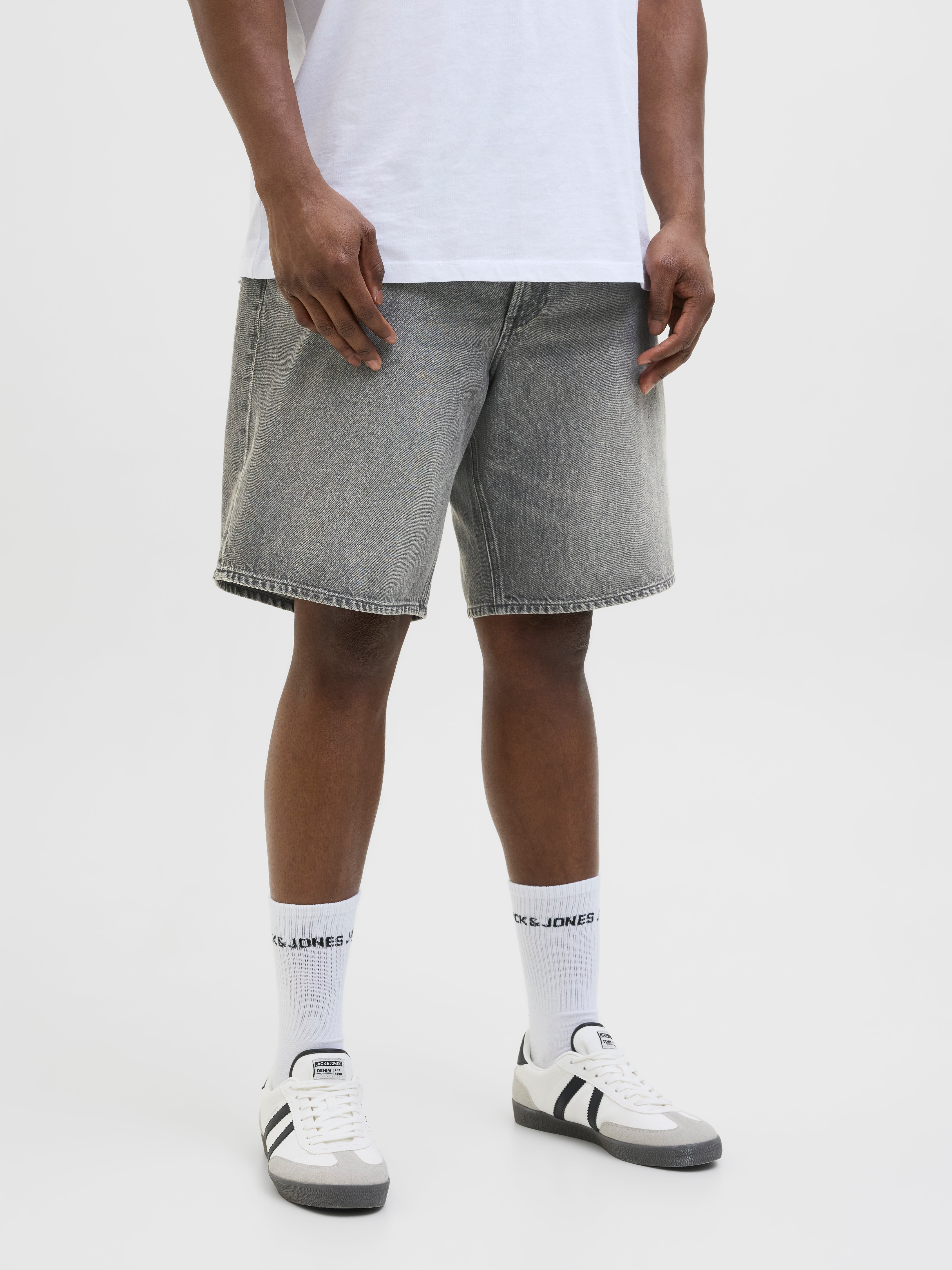 Thumbnail - Plus Size Loose Fit Jeans-shorts