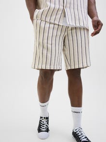 Jack & Jones Plus Size Jogger Fit Shorts med avslappet passform -Celadon Tint - 12278624