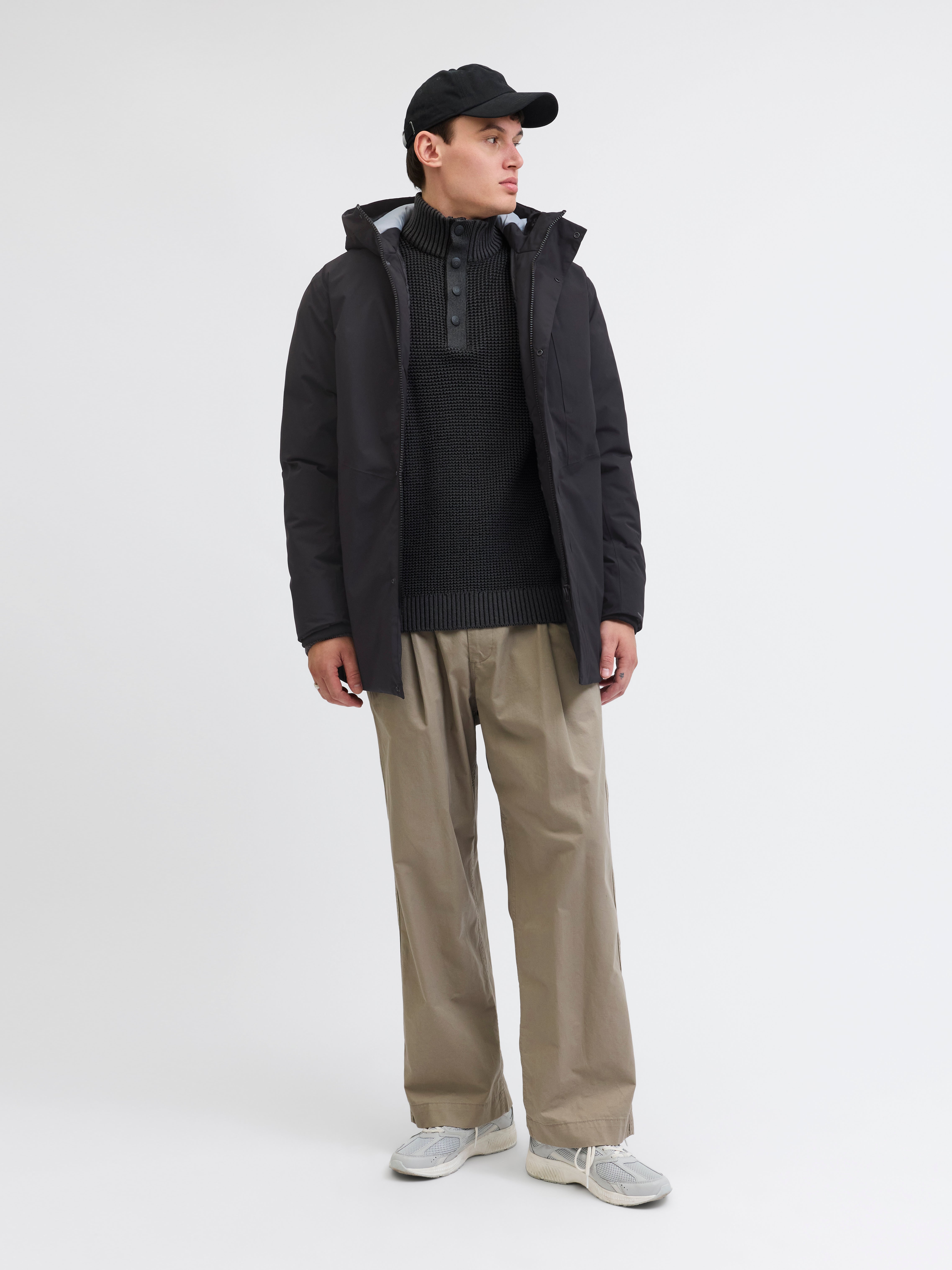 Thumbnail - Parka