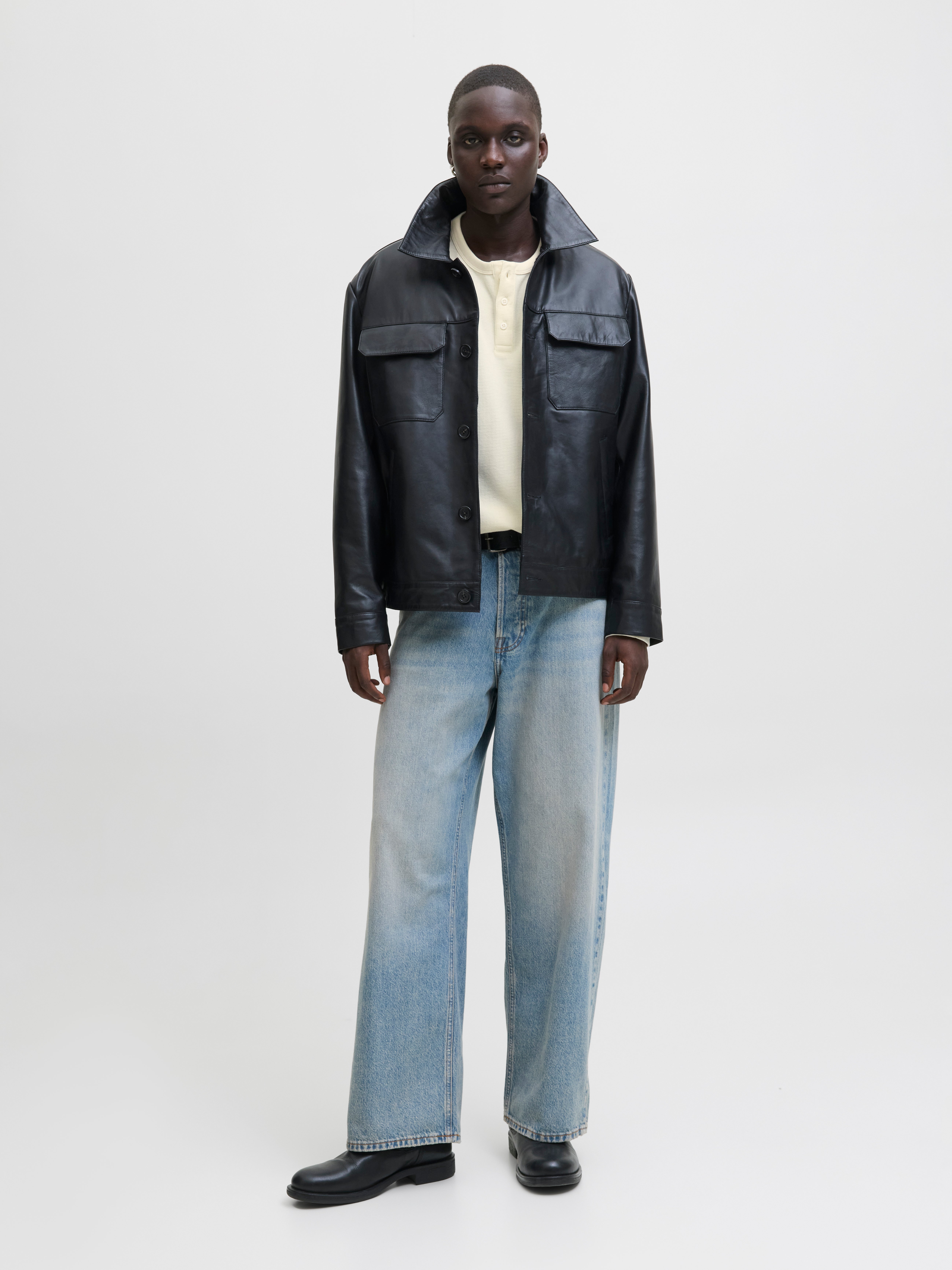 Thumbnail - Einfarbig T-shirt