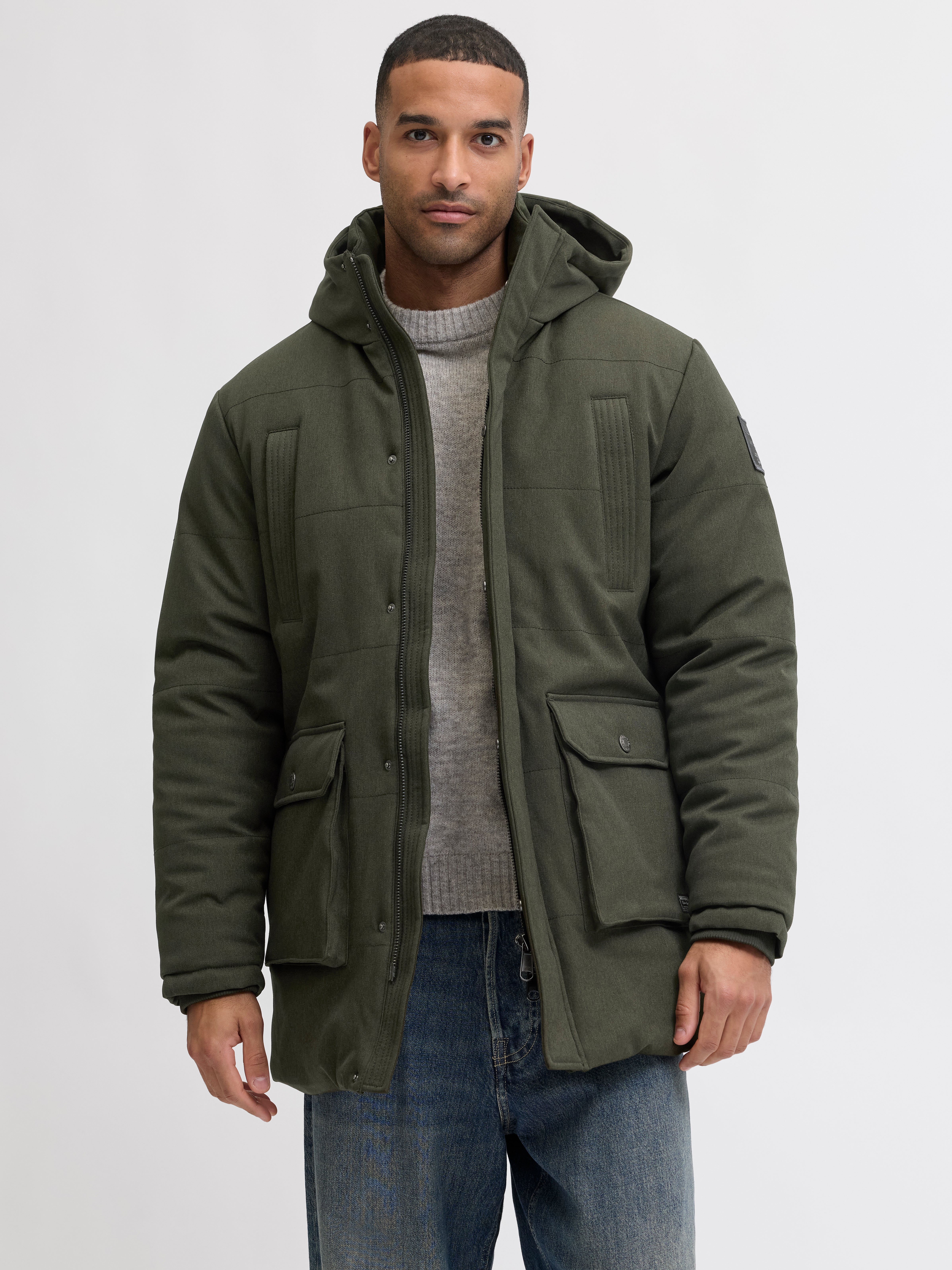 Thumbnail - Parka