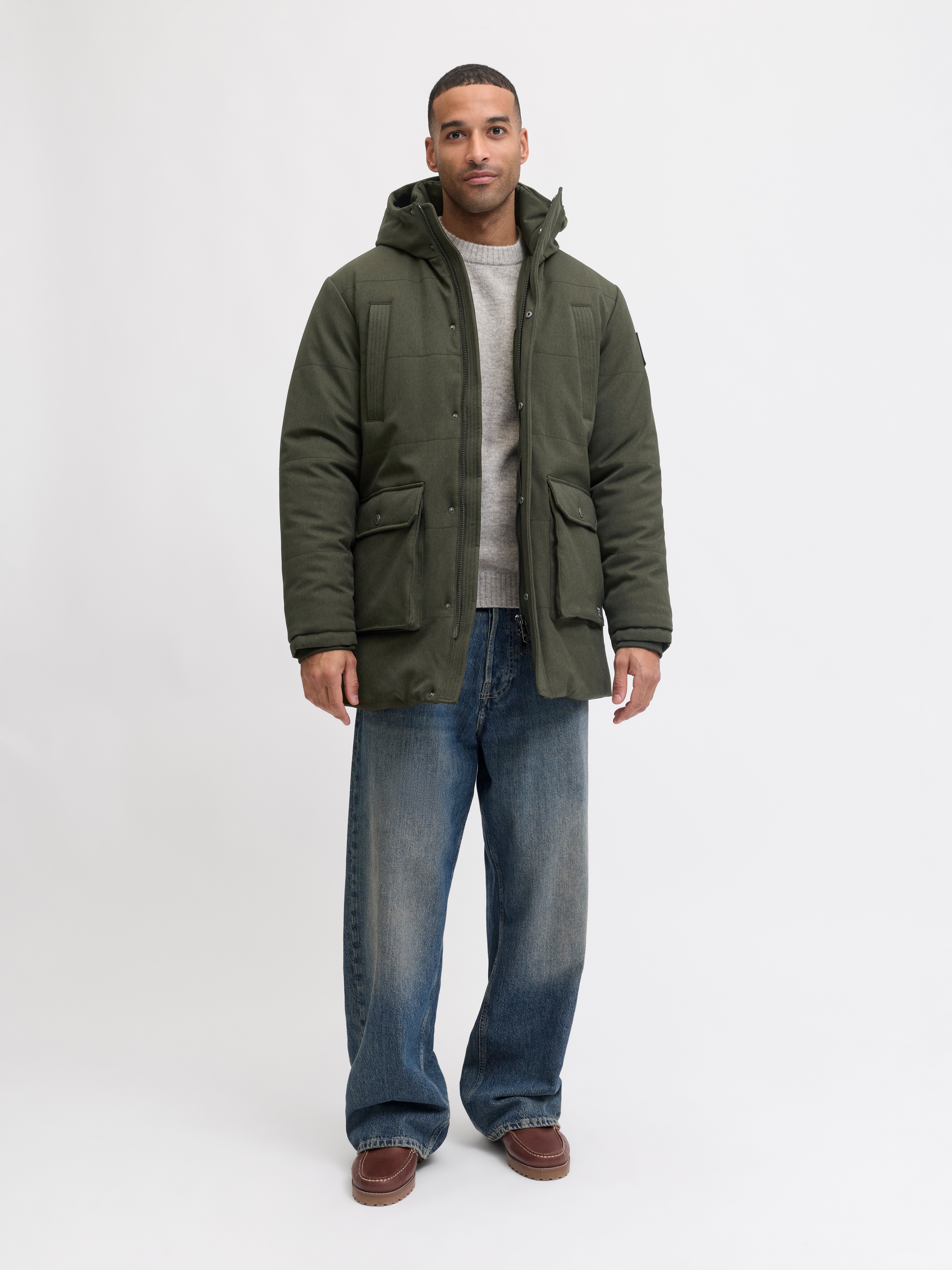 Thumbnail - Parka