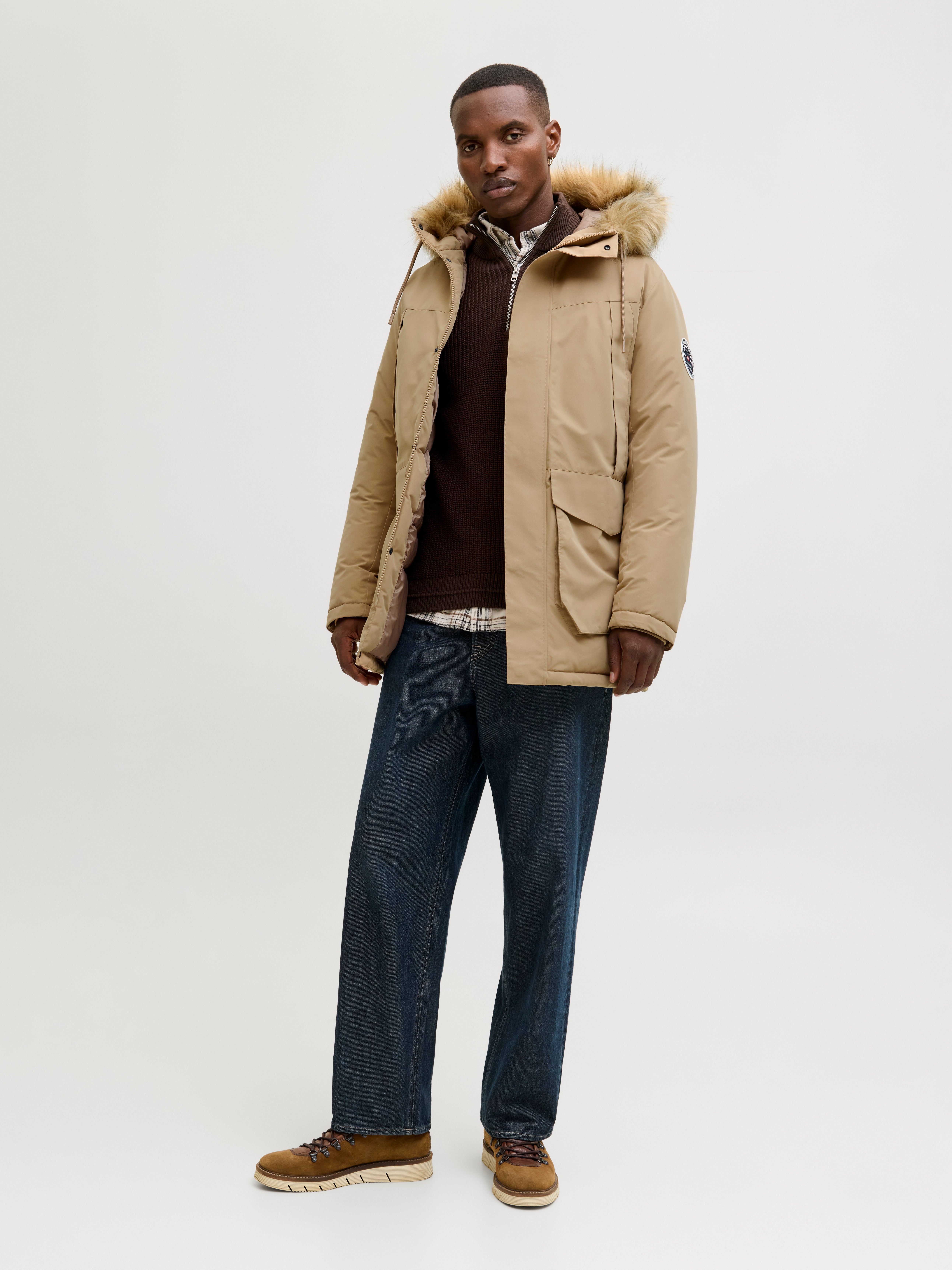 Thumbnail - Parka
