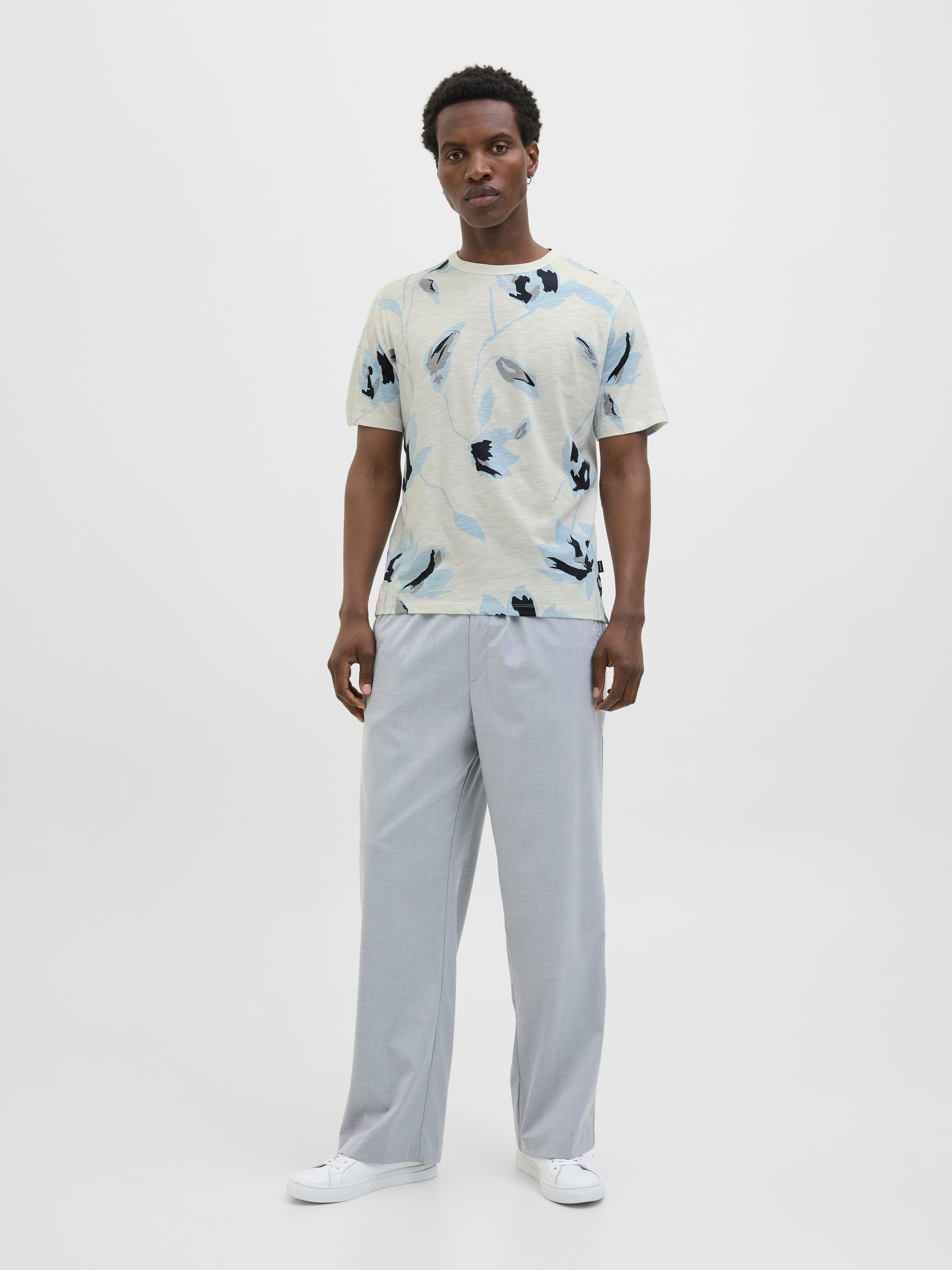 Thumbnail - All Over Print T-shirt