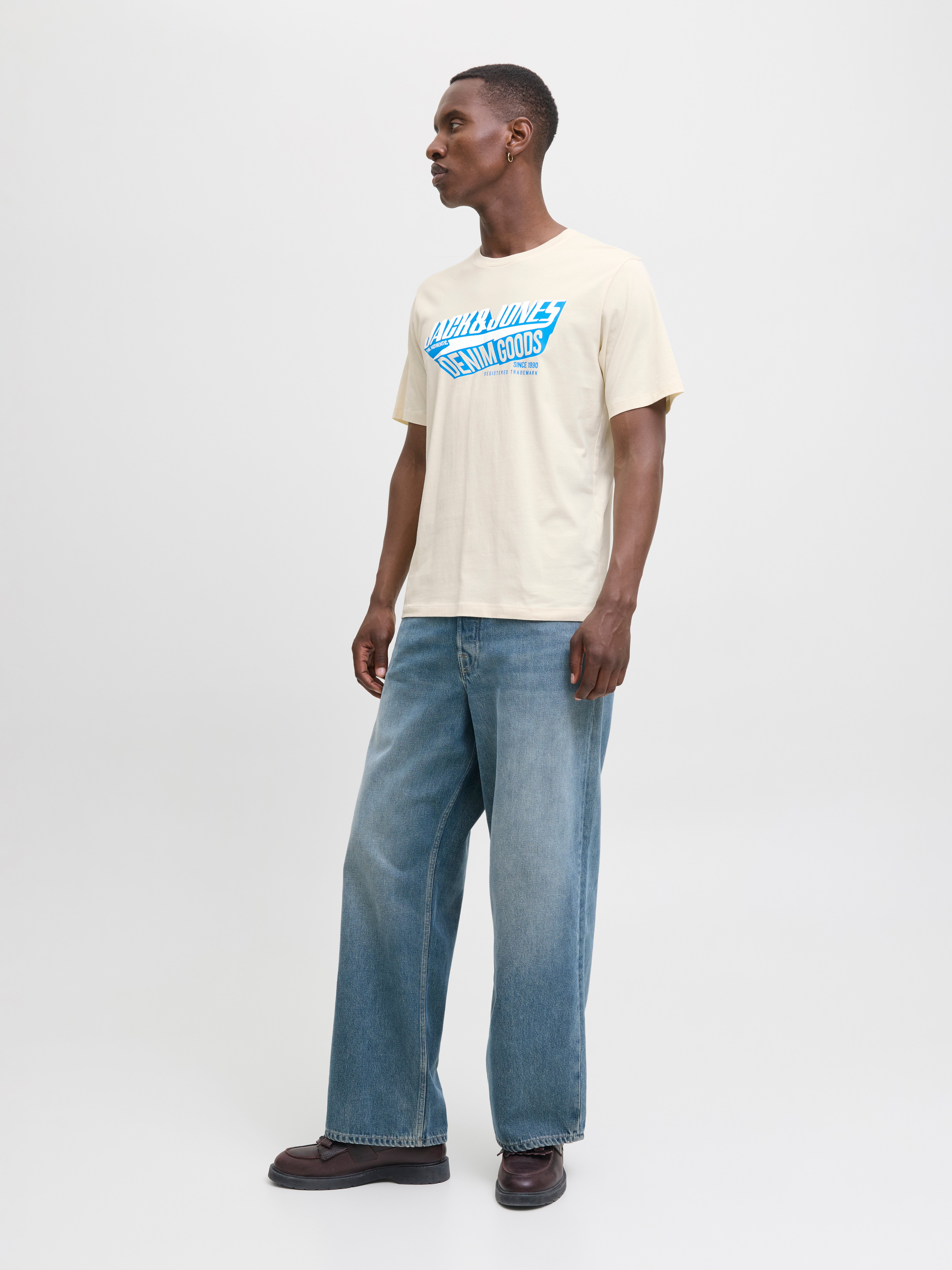 Thumbnail - Logo T-shirt