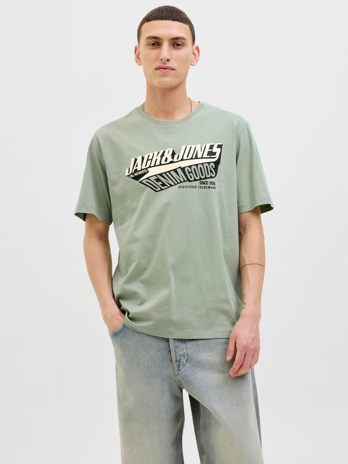 Thumbnail - Logo T-shirt