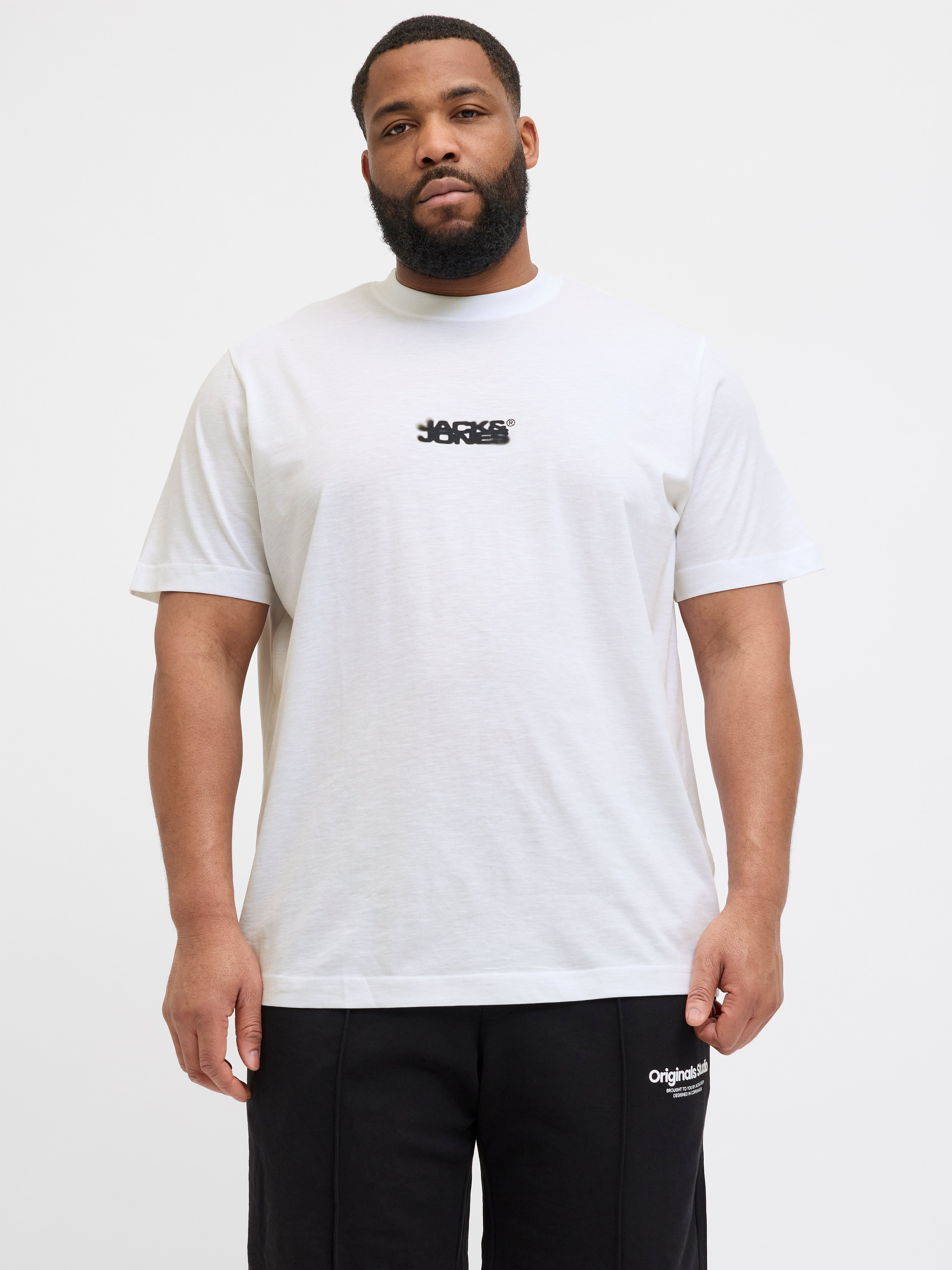 Thumbnail - Plus Size T-shirt