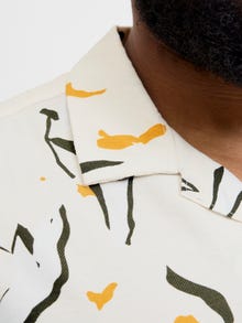 Jack & Jones Plus Size Camisa Corte relaxed -Buttercream - 12282145