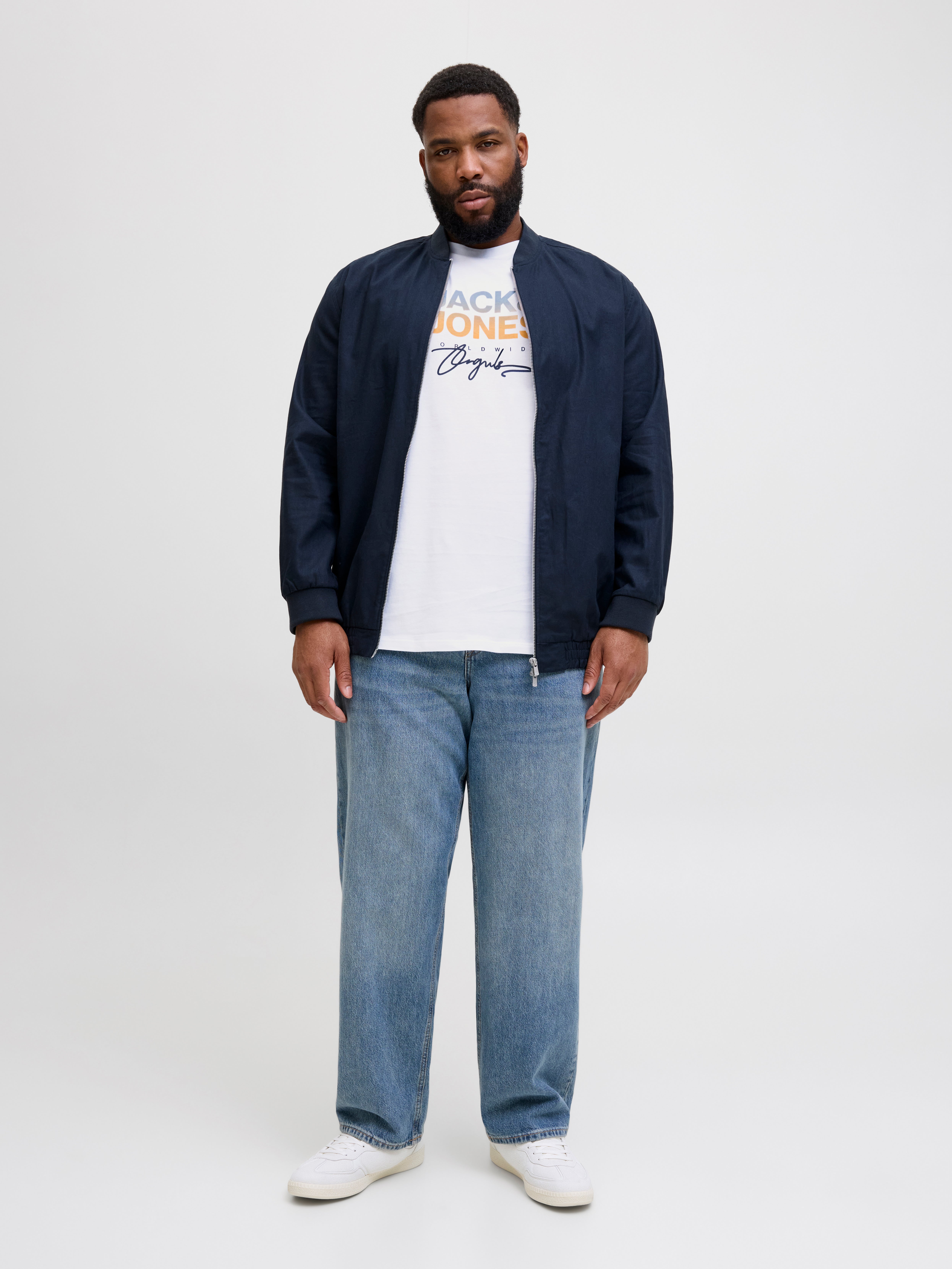 Thumbnail - Plus Size T-shirt