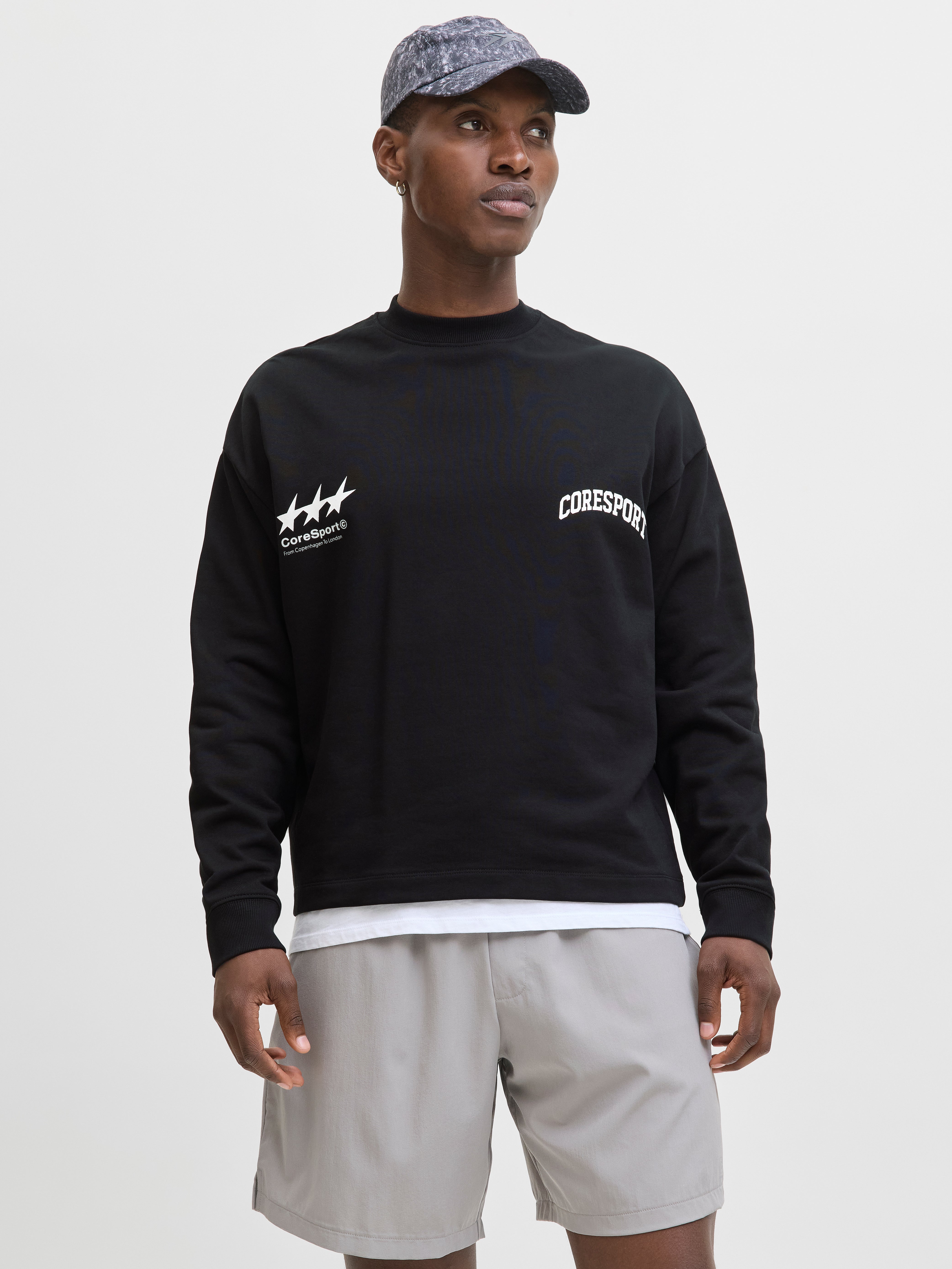 Sweatshirt
