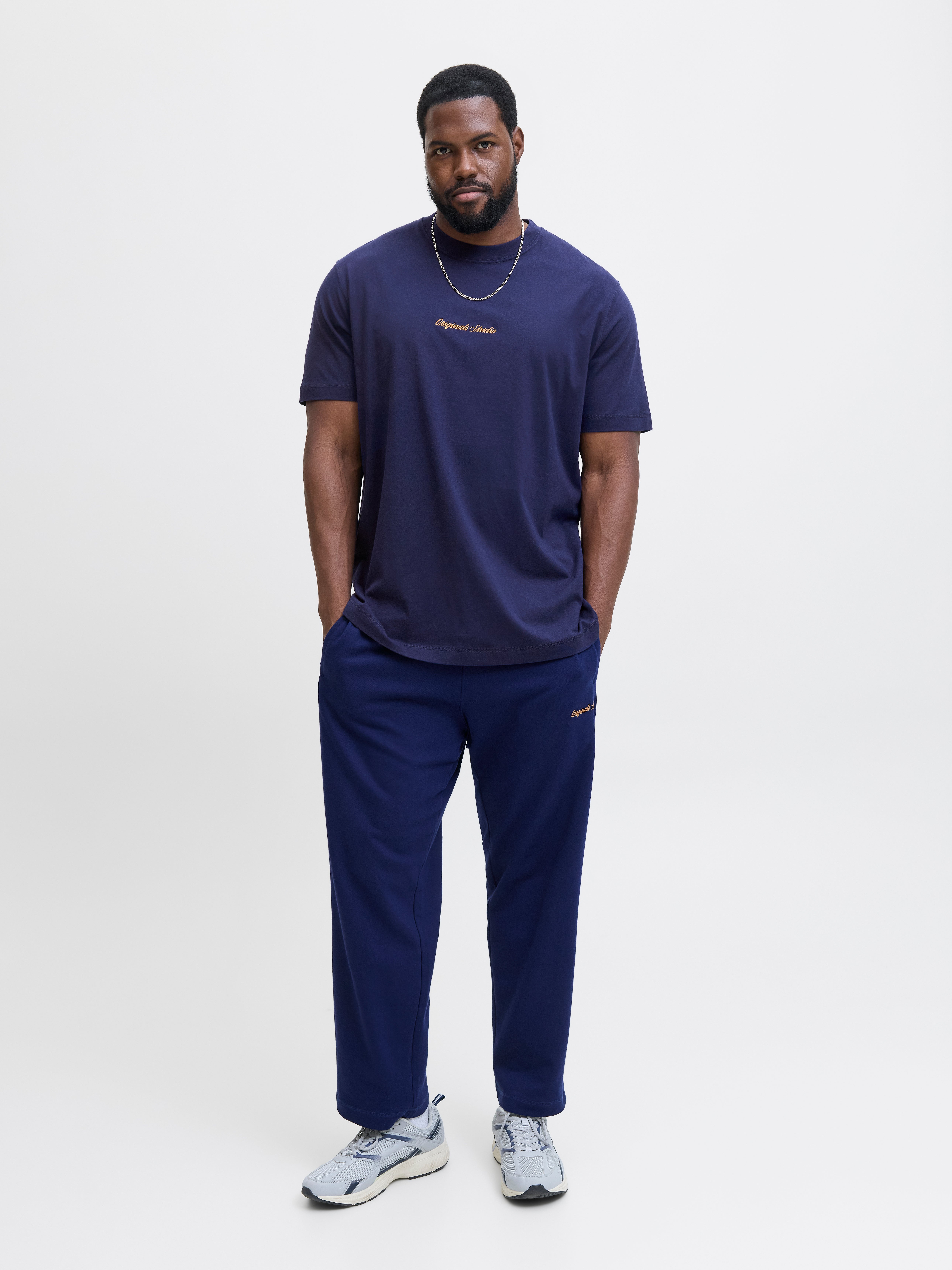 Thumbnail - Plus Size T-shirt