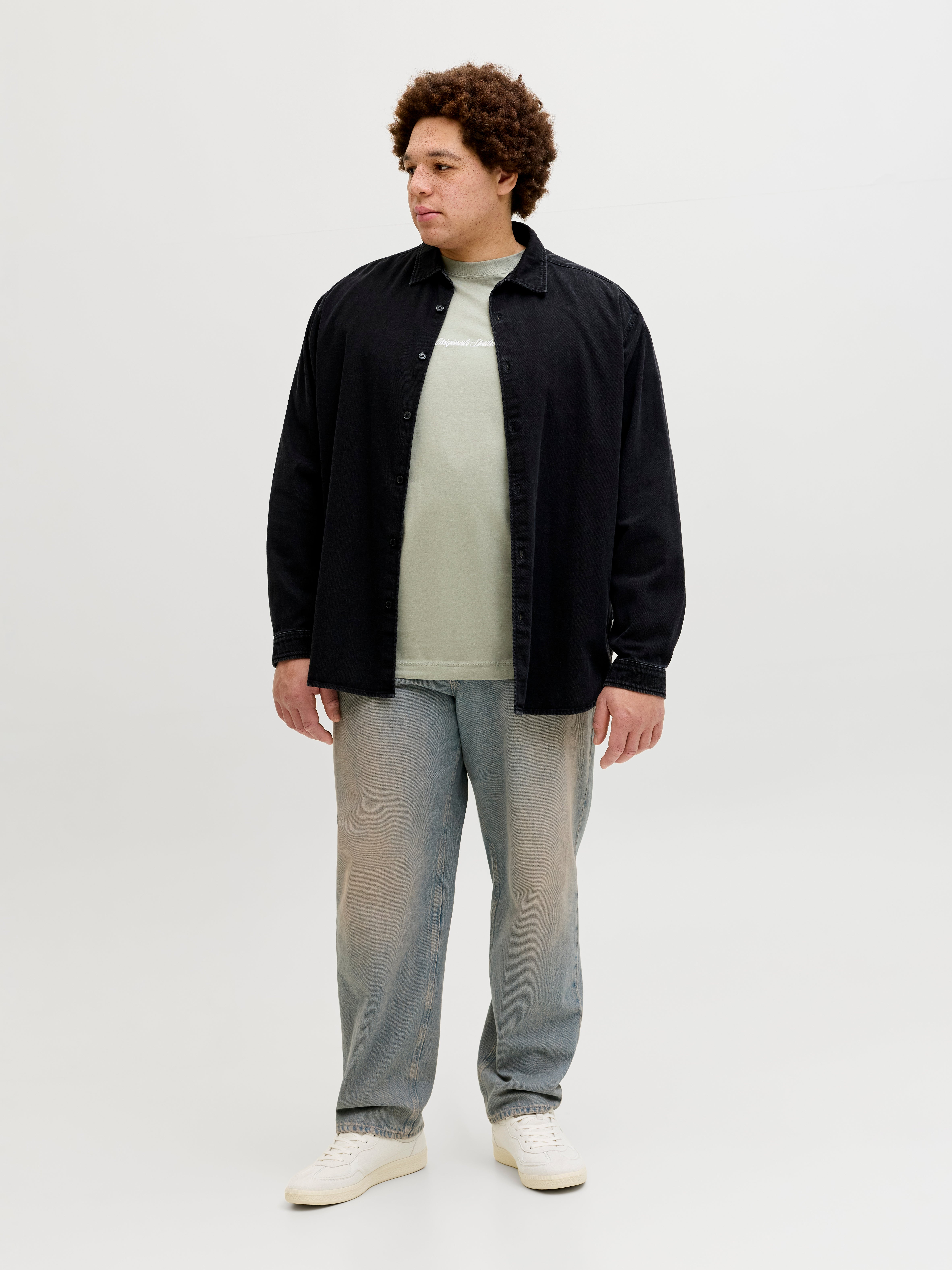 Thumbnail - Plus Size T-shirt