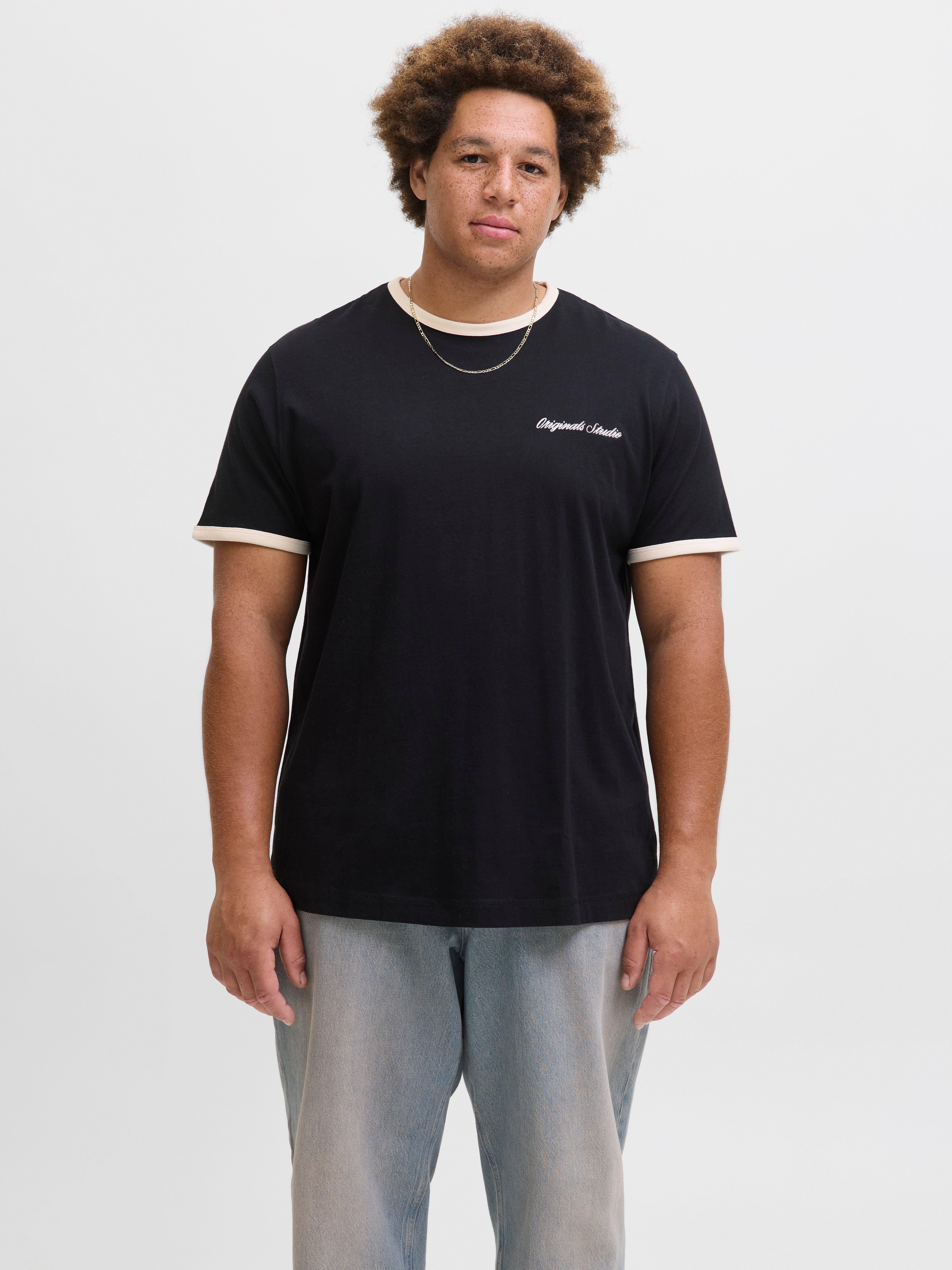 Thumbnail - Plus Size T-shirt