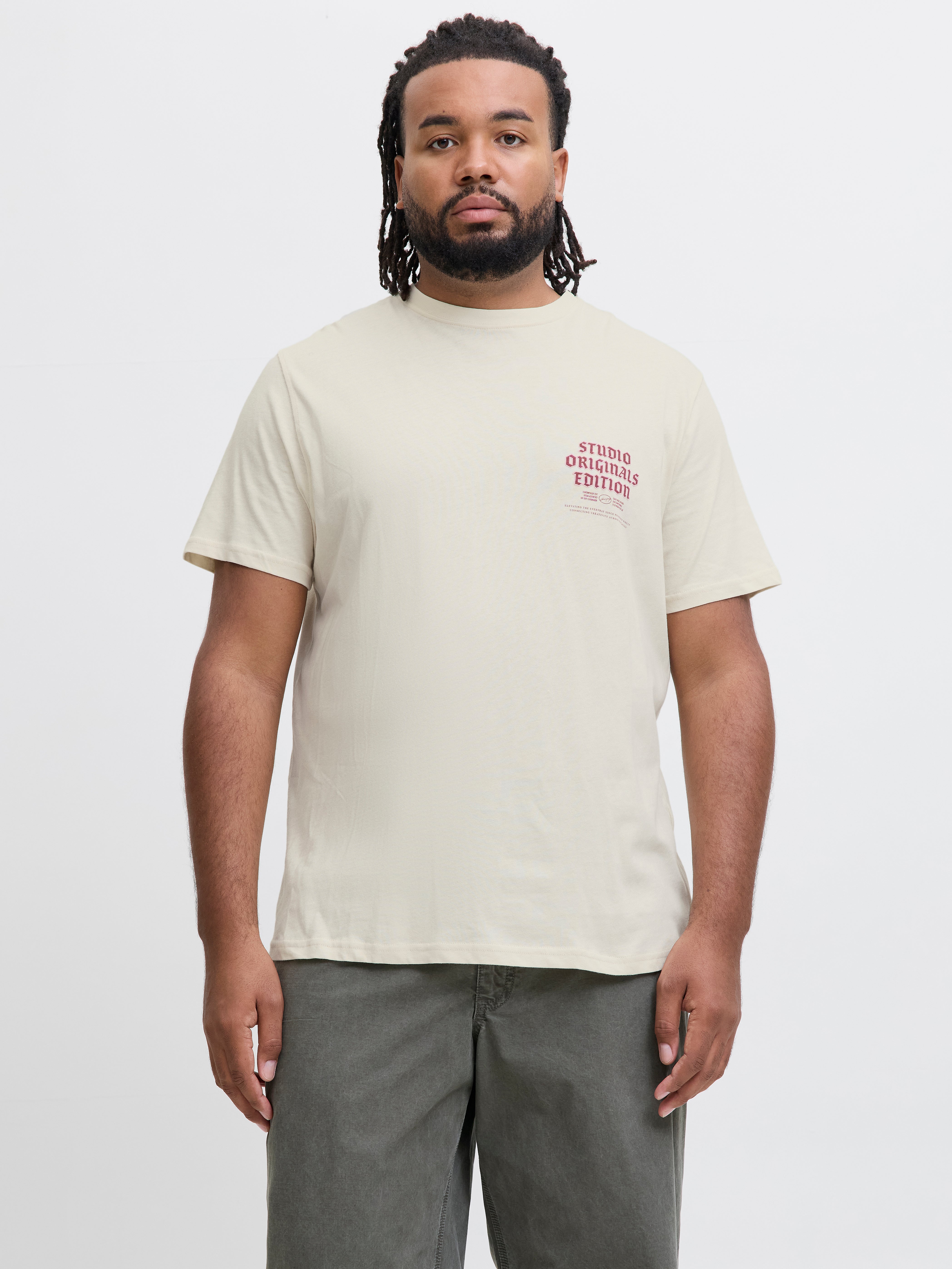 Thumbnail - Plus Size T-shirt