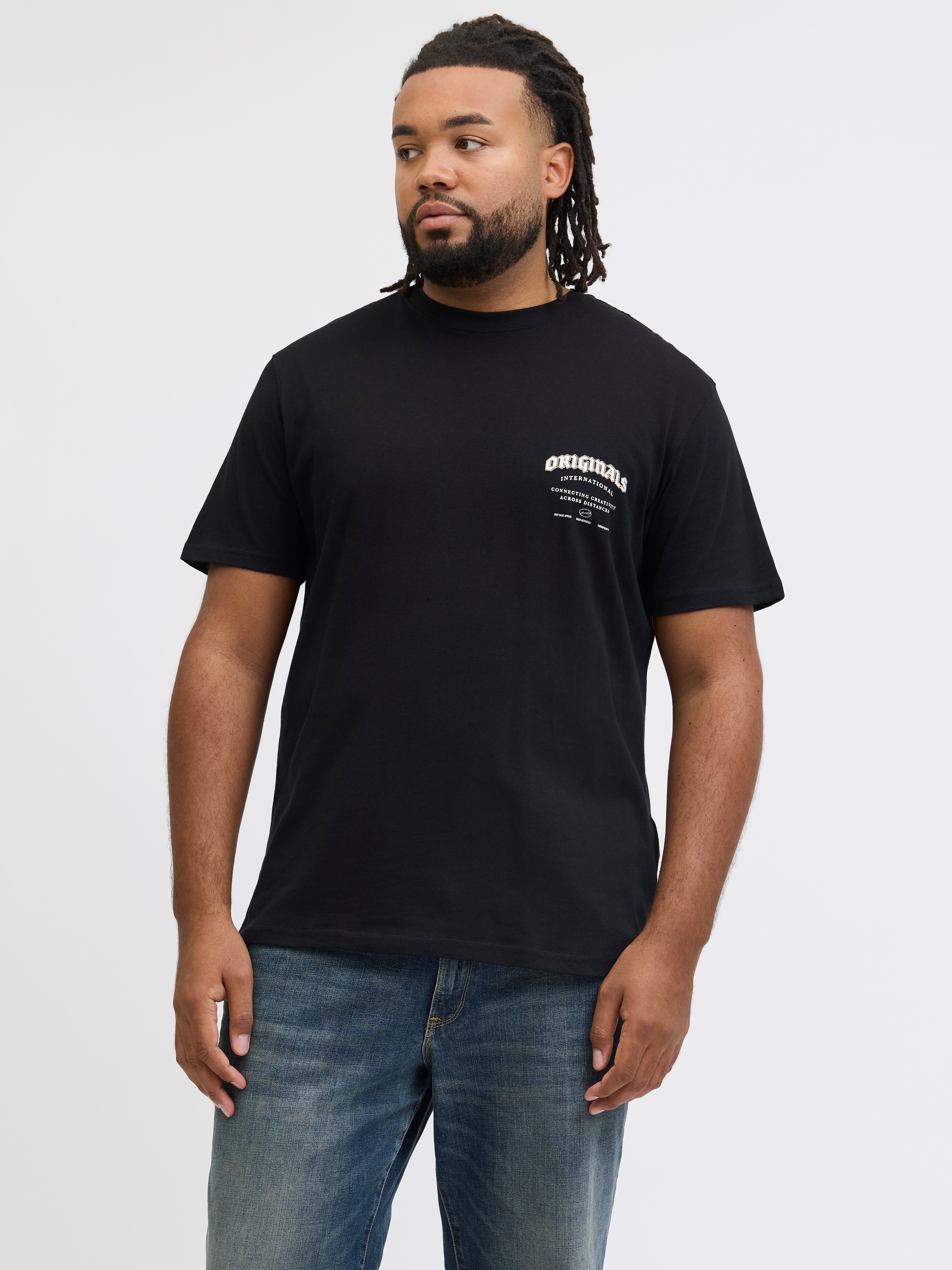 Thumbnail - Plus Size T-shirt