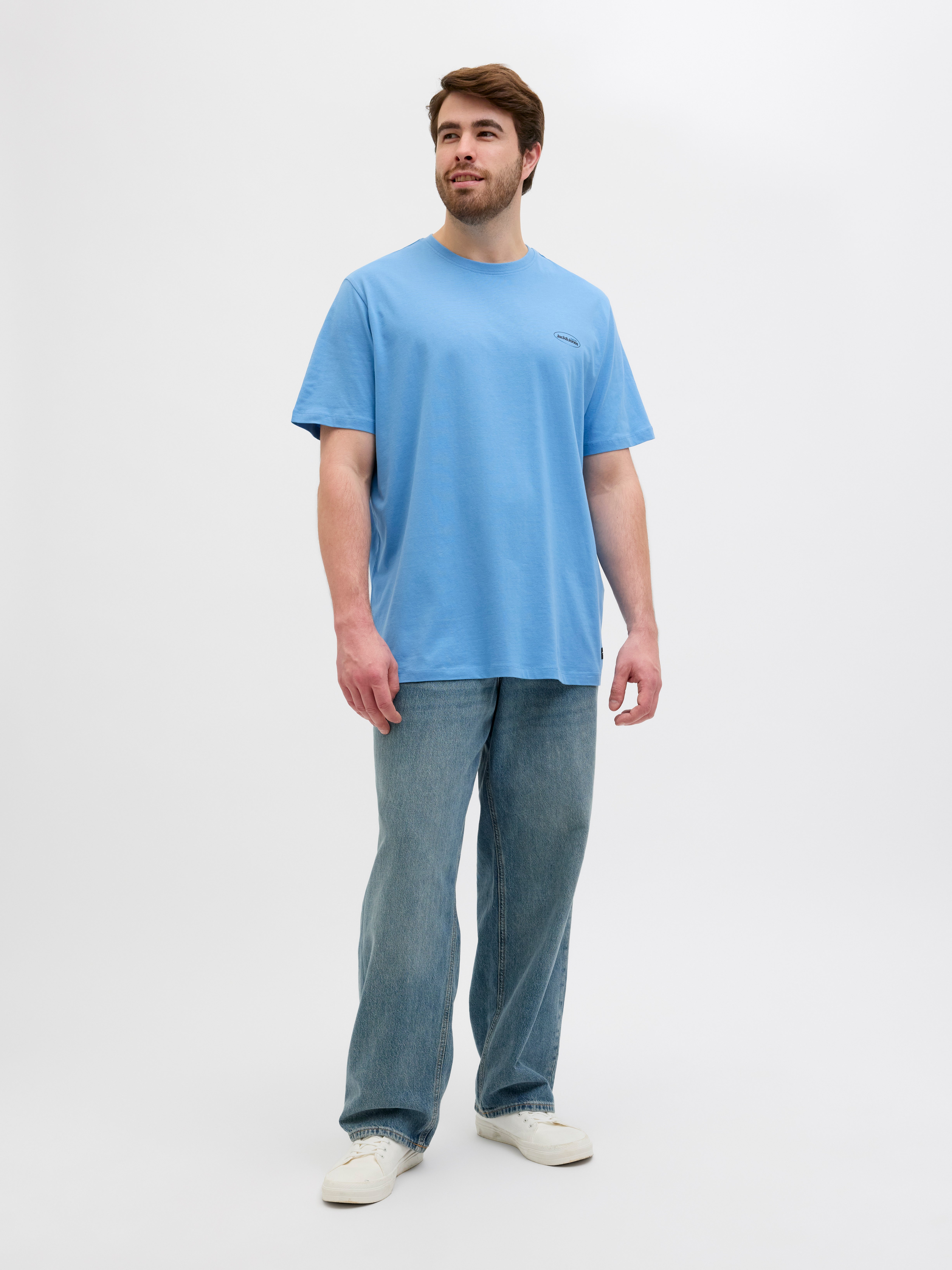 Thumbnail - Plus Size T-shirt