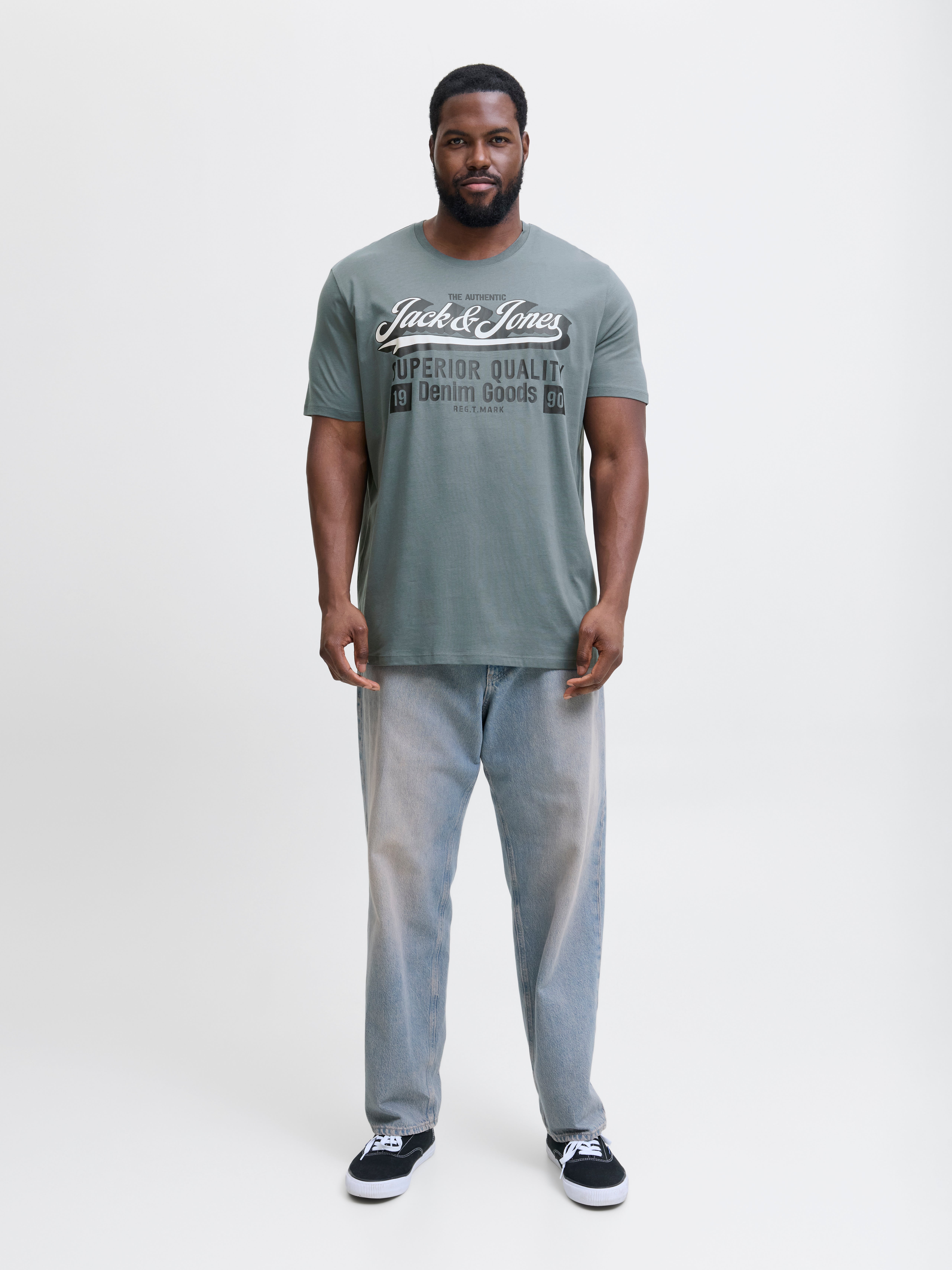 Thumbnail - Plus Size Logo T-shirt