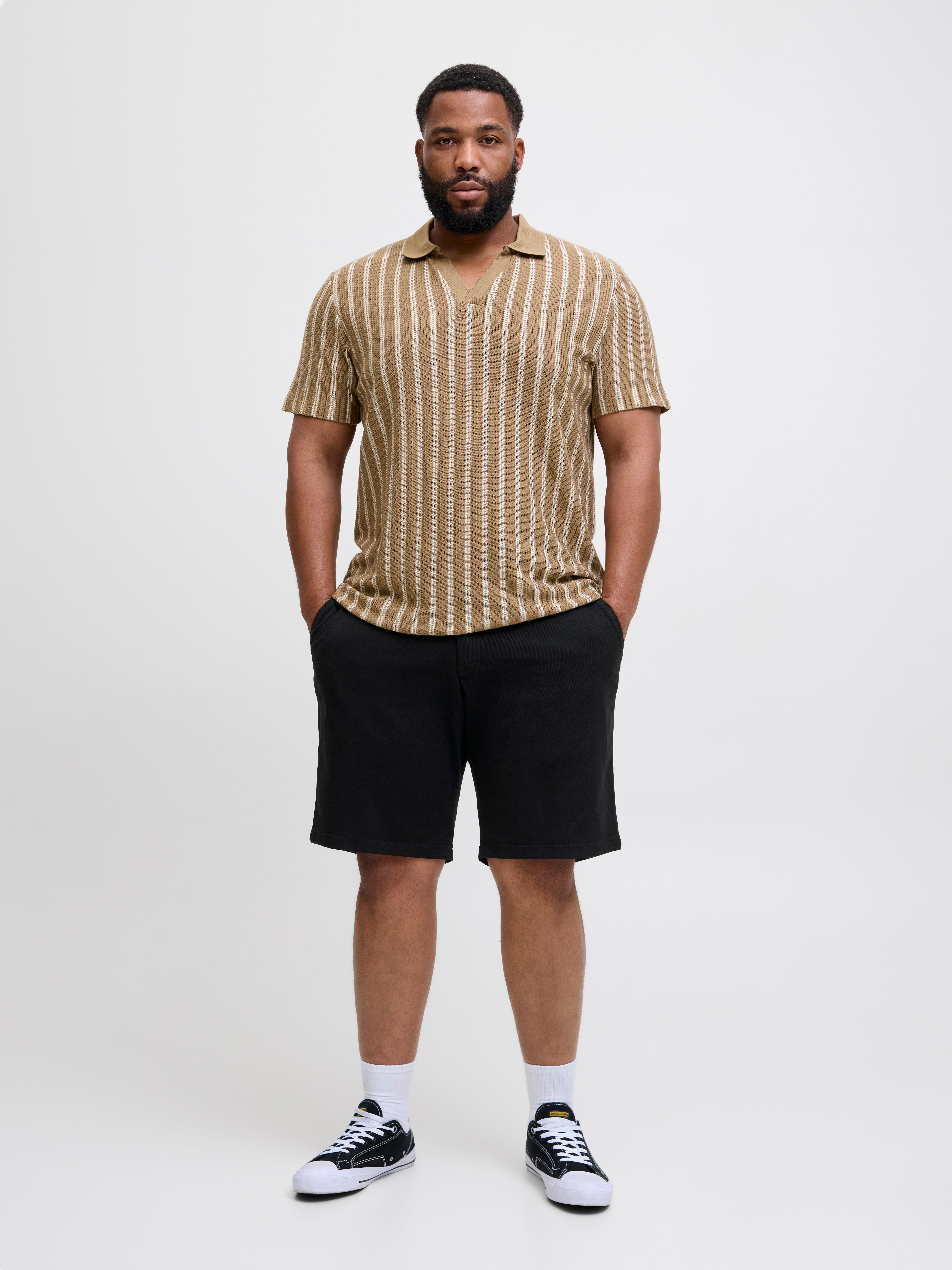 Thumbnail - Plus Size Loose Fit Shorts