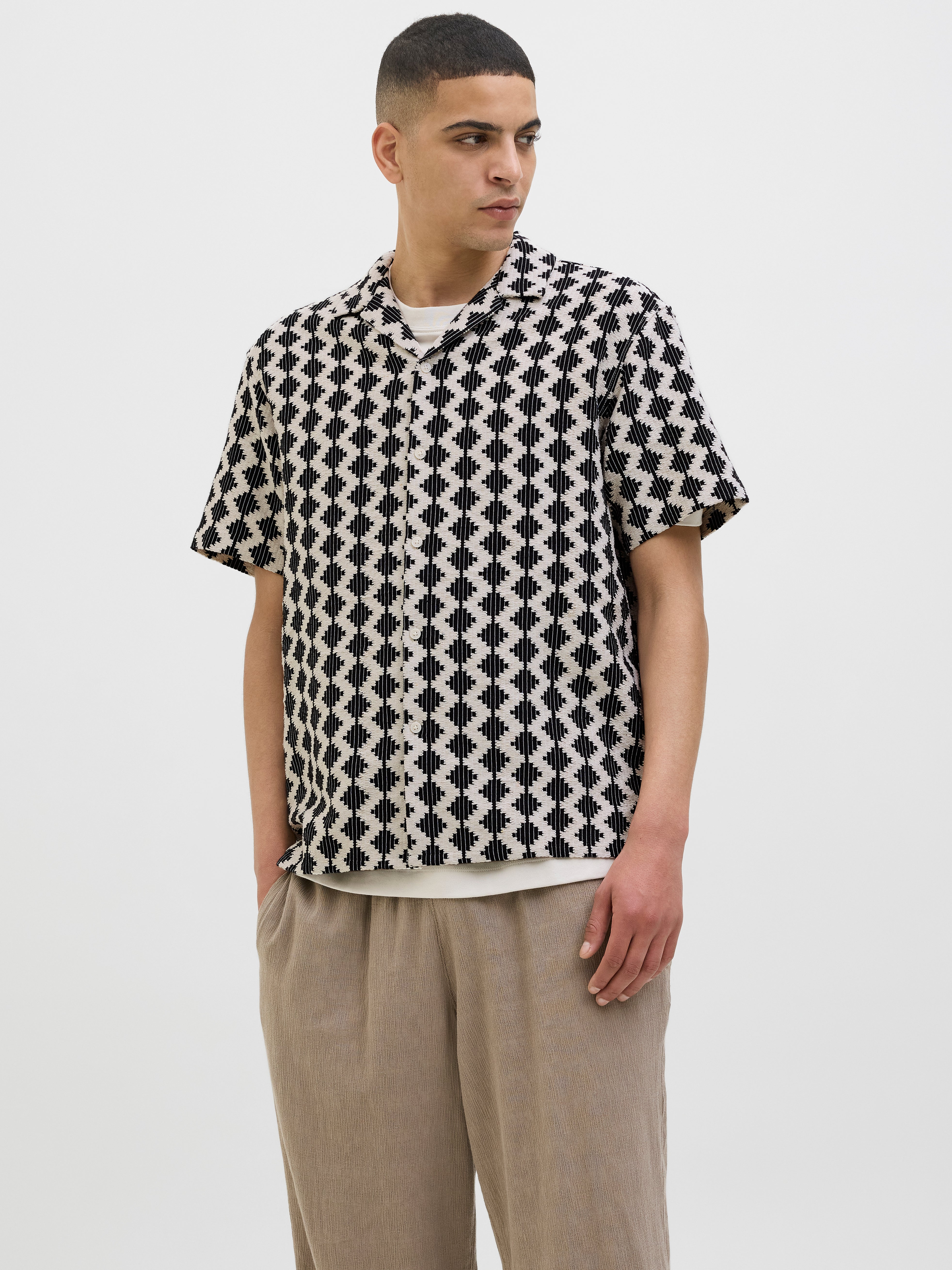 Relaxed Fit Hemd