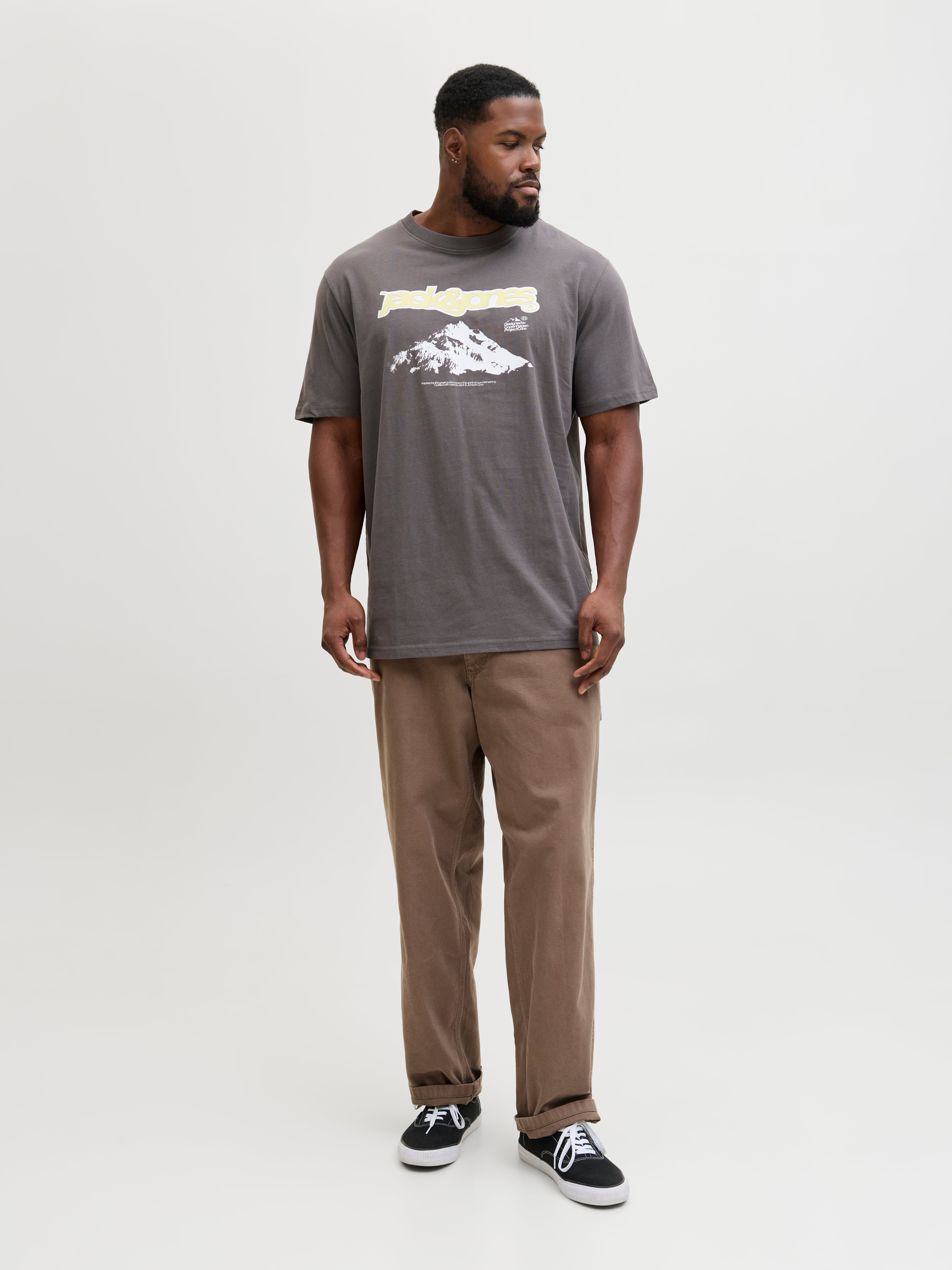 Thumbnail - Plus Size T-shirt